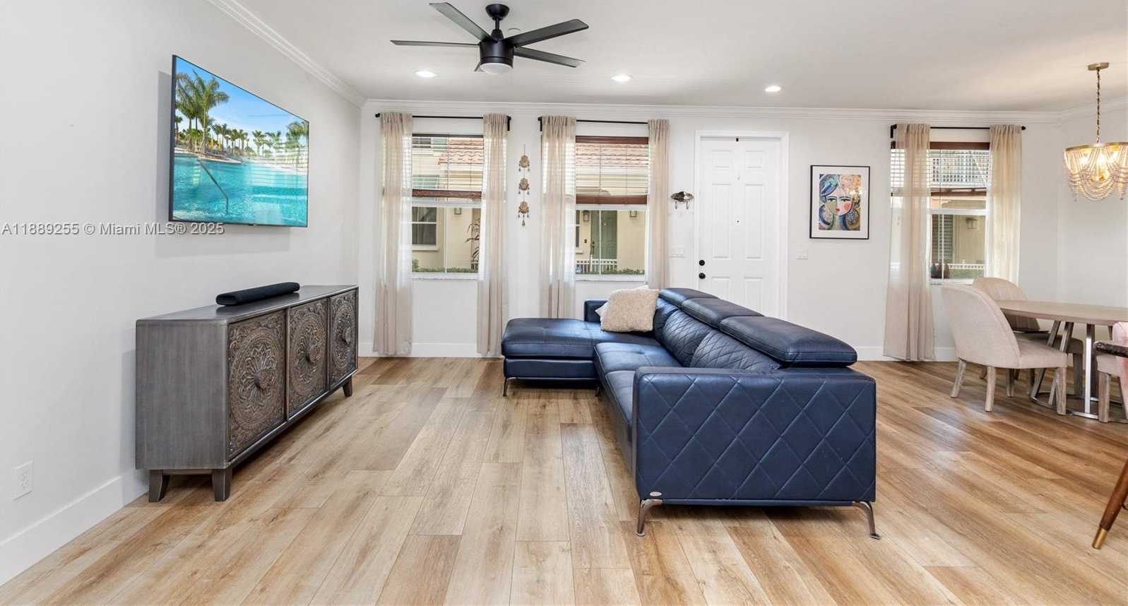 Small Image of 4064 CASCADA CIR, Cooper City Number 5