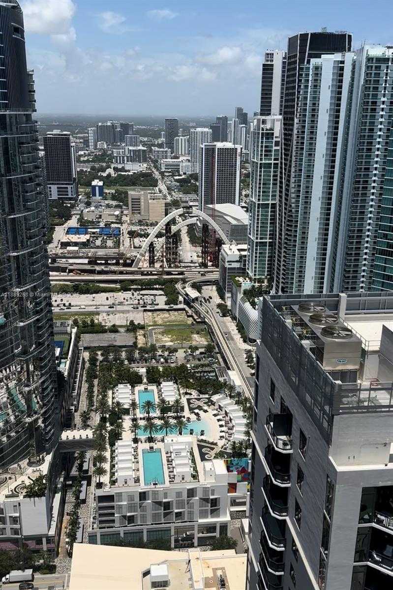 Small Image of 159 NORTH EAST 6TH ST #5013, Miami Number 3