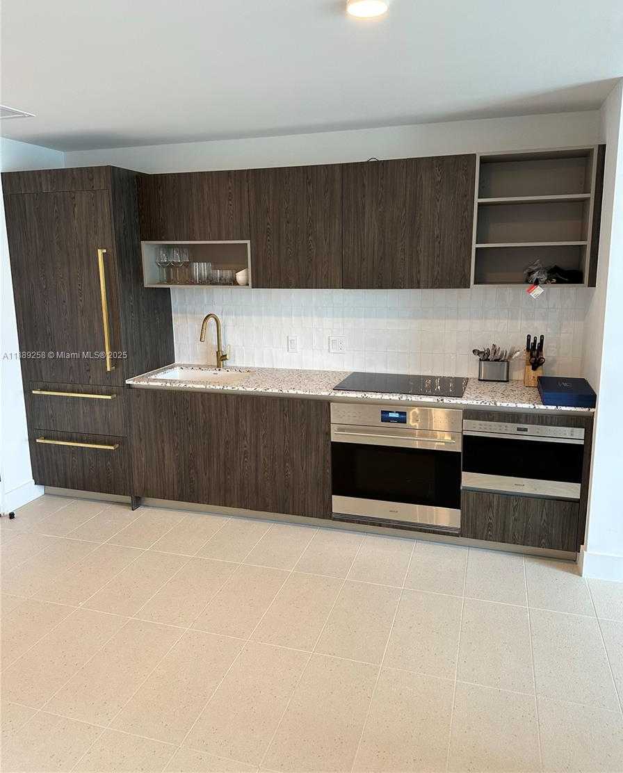 Small Image of 159 NORTH EAST 6TH ST #5013, Miami Number 6