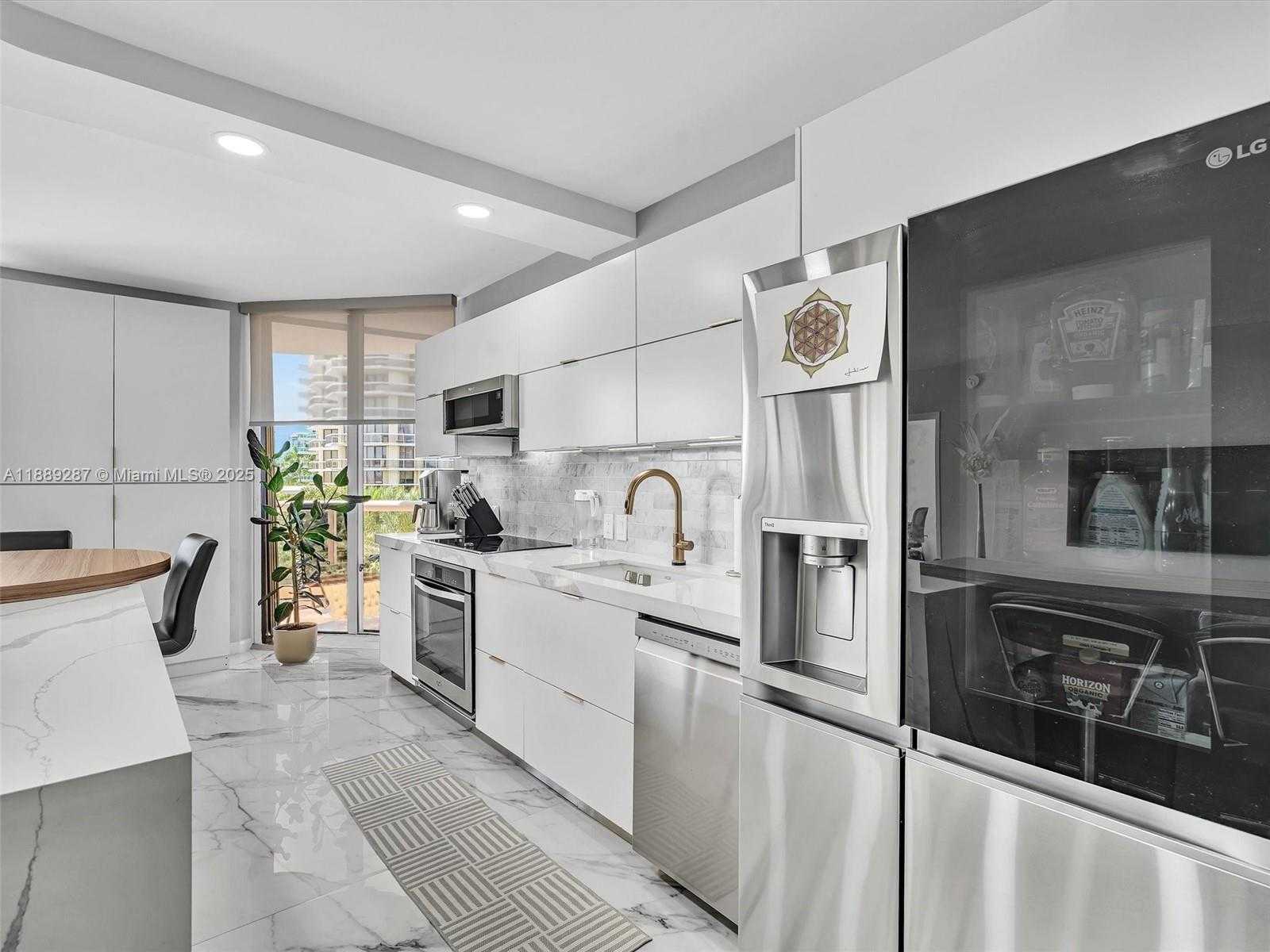 Small Image of 20191 EAST COUNTRY CLUB DR #511, Aventura Number 11