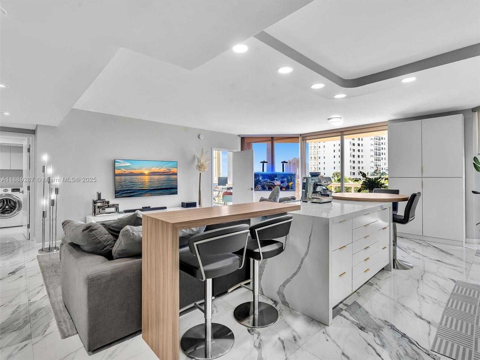 Small Image of 20191 EAST COUNTRY CLUB DR #511, Aventura Number 13