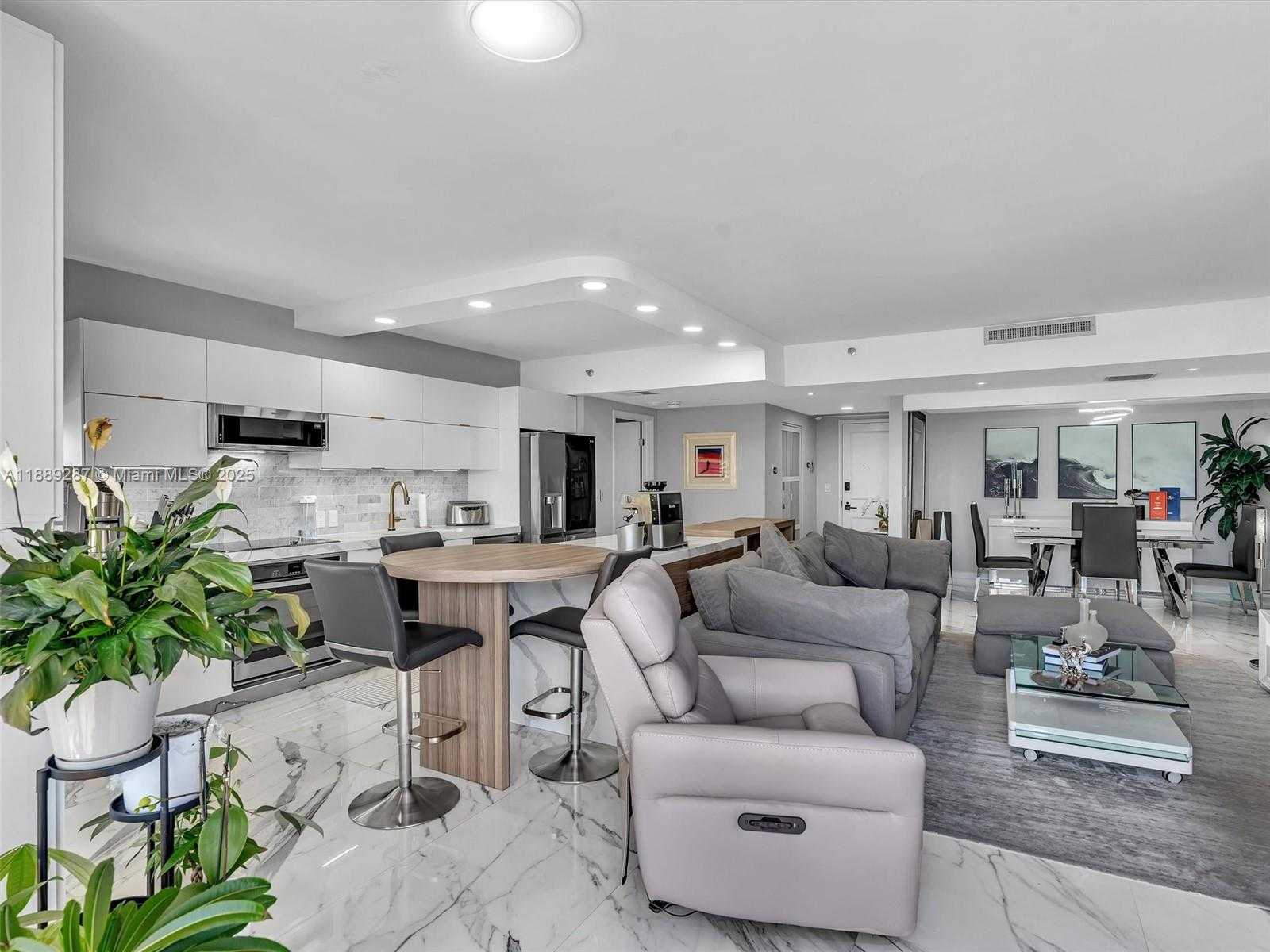 Small Image of 20191 EAST COUNTRY CLUB DR #511, Aventura Number 32