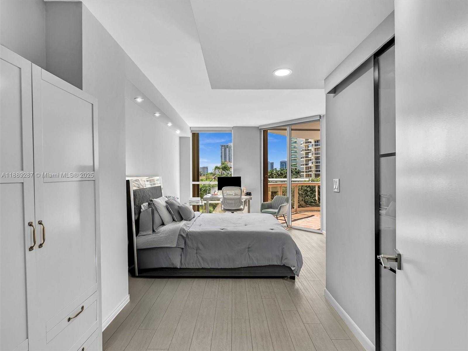 Small Image of 20191 EAST COUNTRY CLUB DR #511, Aventura Number 39