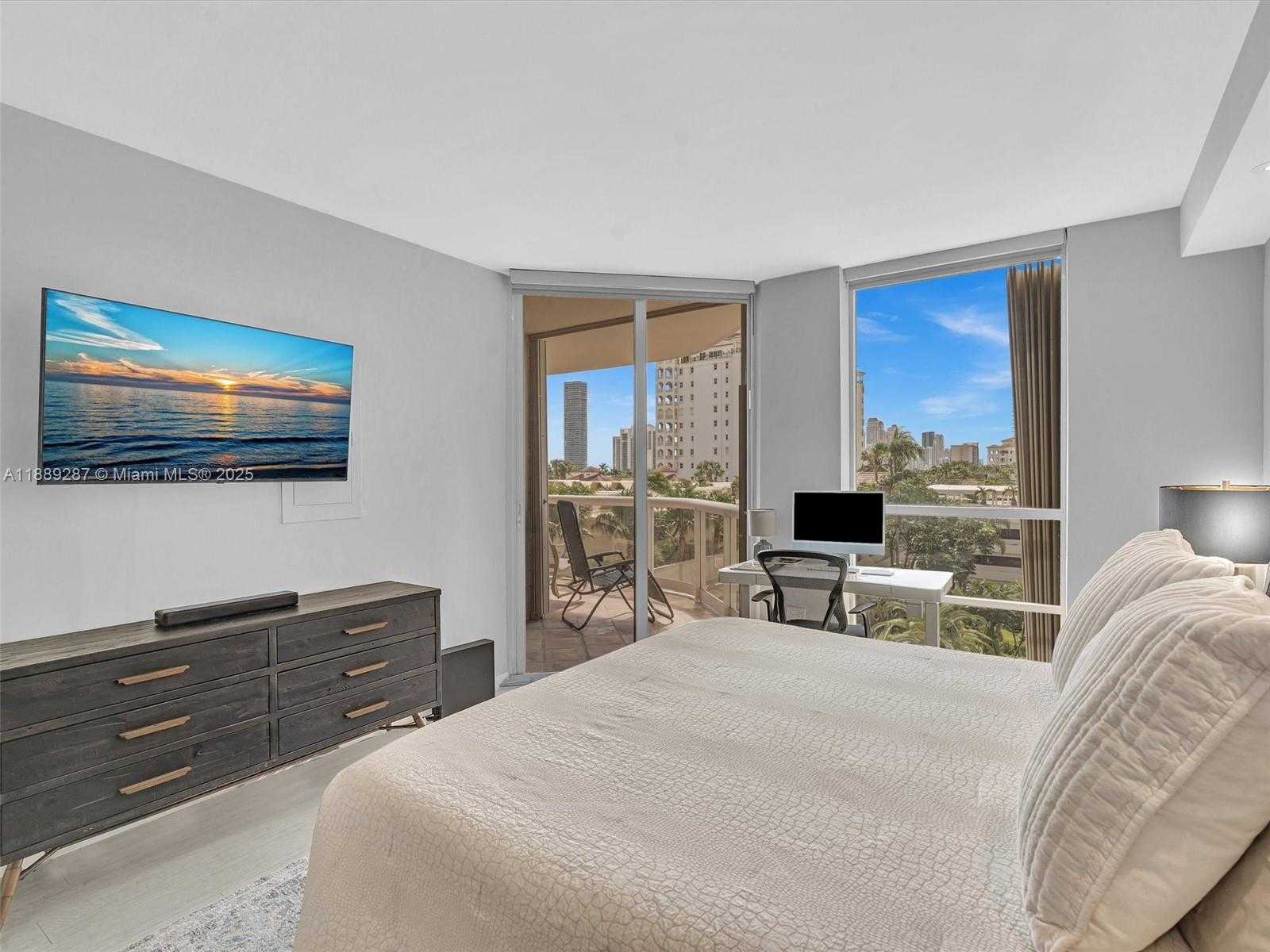 Small Image of 20191 EAST COUNTRY CLUB DR #511, Aventura Number 45