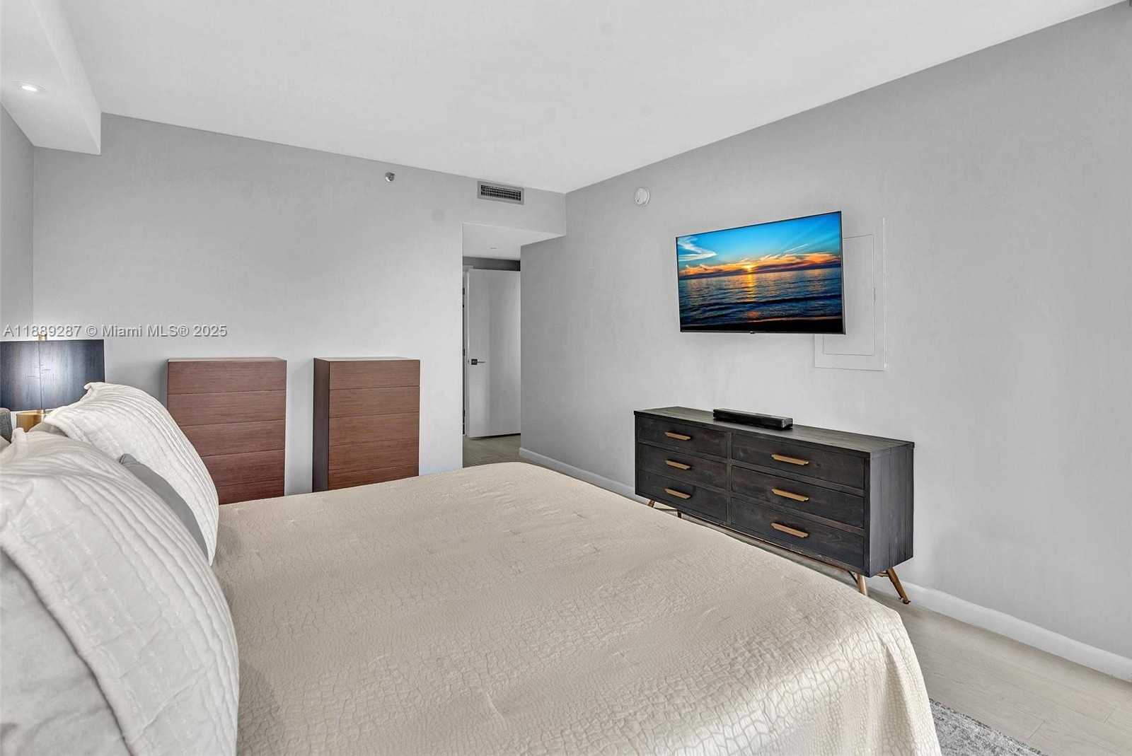 Small Image of 20191 EAST COUNTRY CLUB DR #511, Aventura Number 46