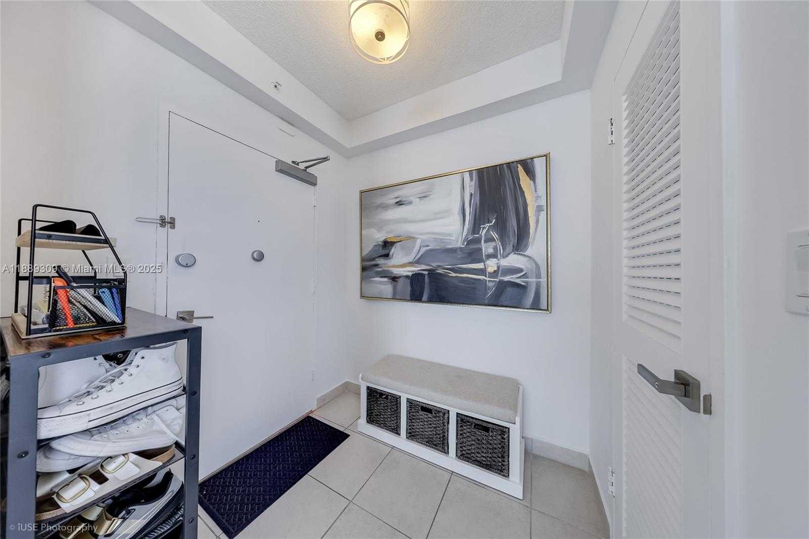 Small Image of 5601 COLLINS AVE #1001, Miami Beach Number 16