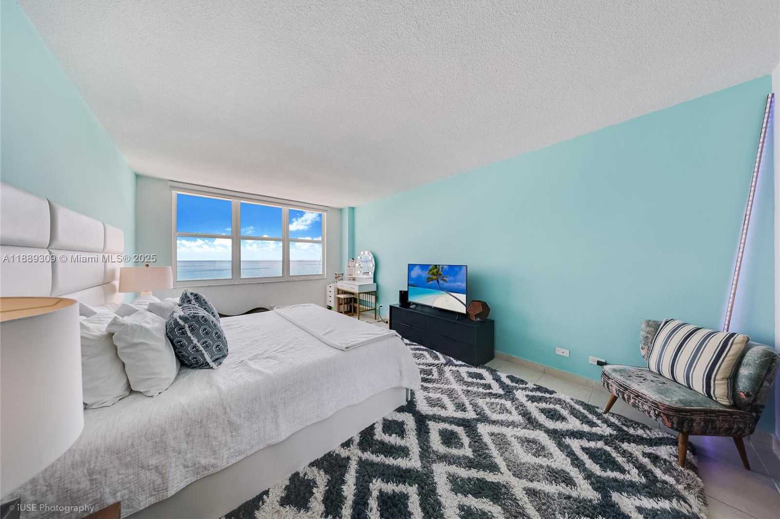 Small Image of 5601 COLLINS AVE #1001, Miami Beach Number 20