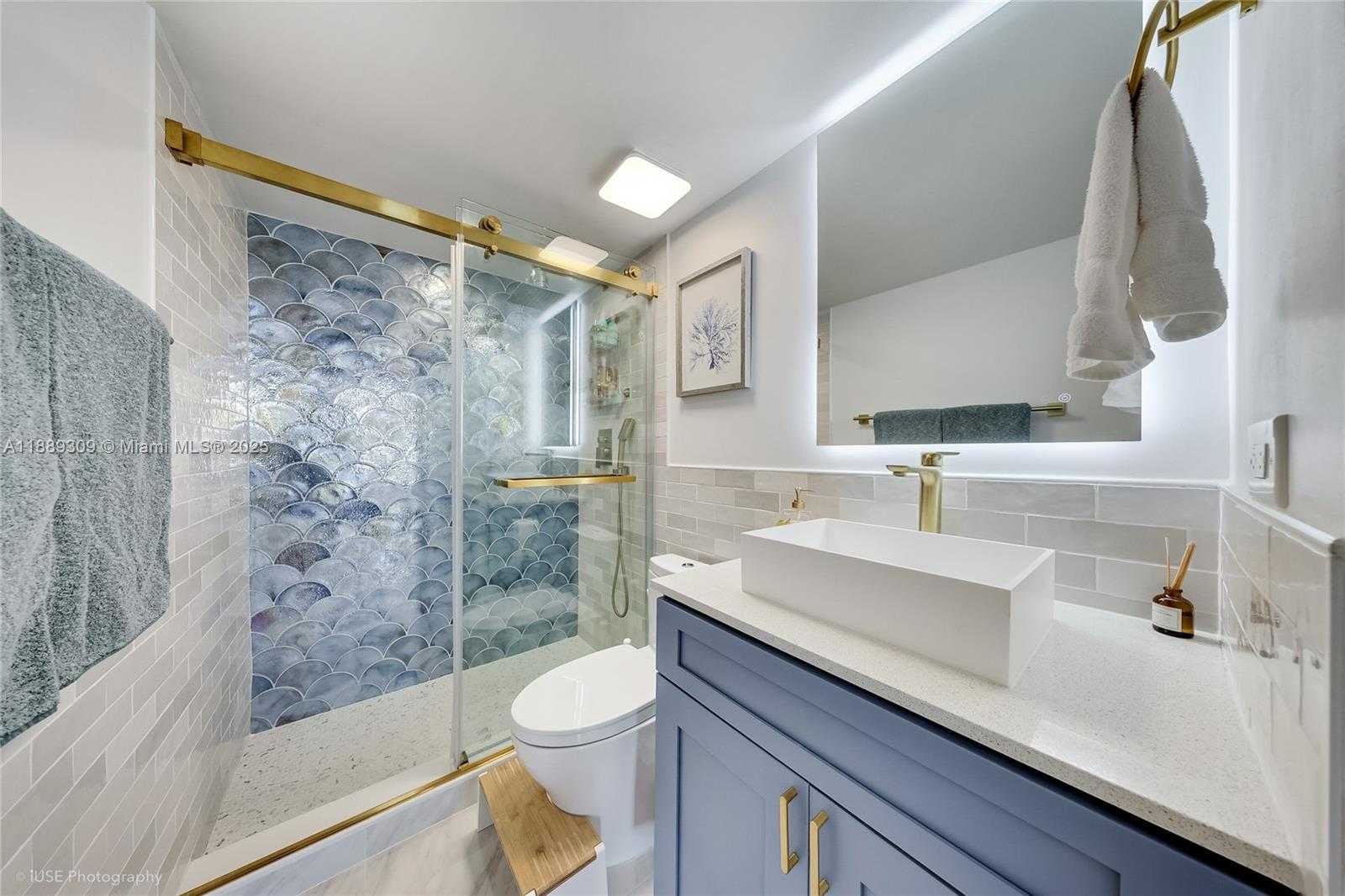 Small Image of 5601 COLLINS AVE #1001, Miami Beach Number 26