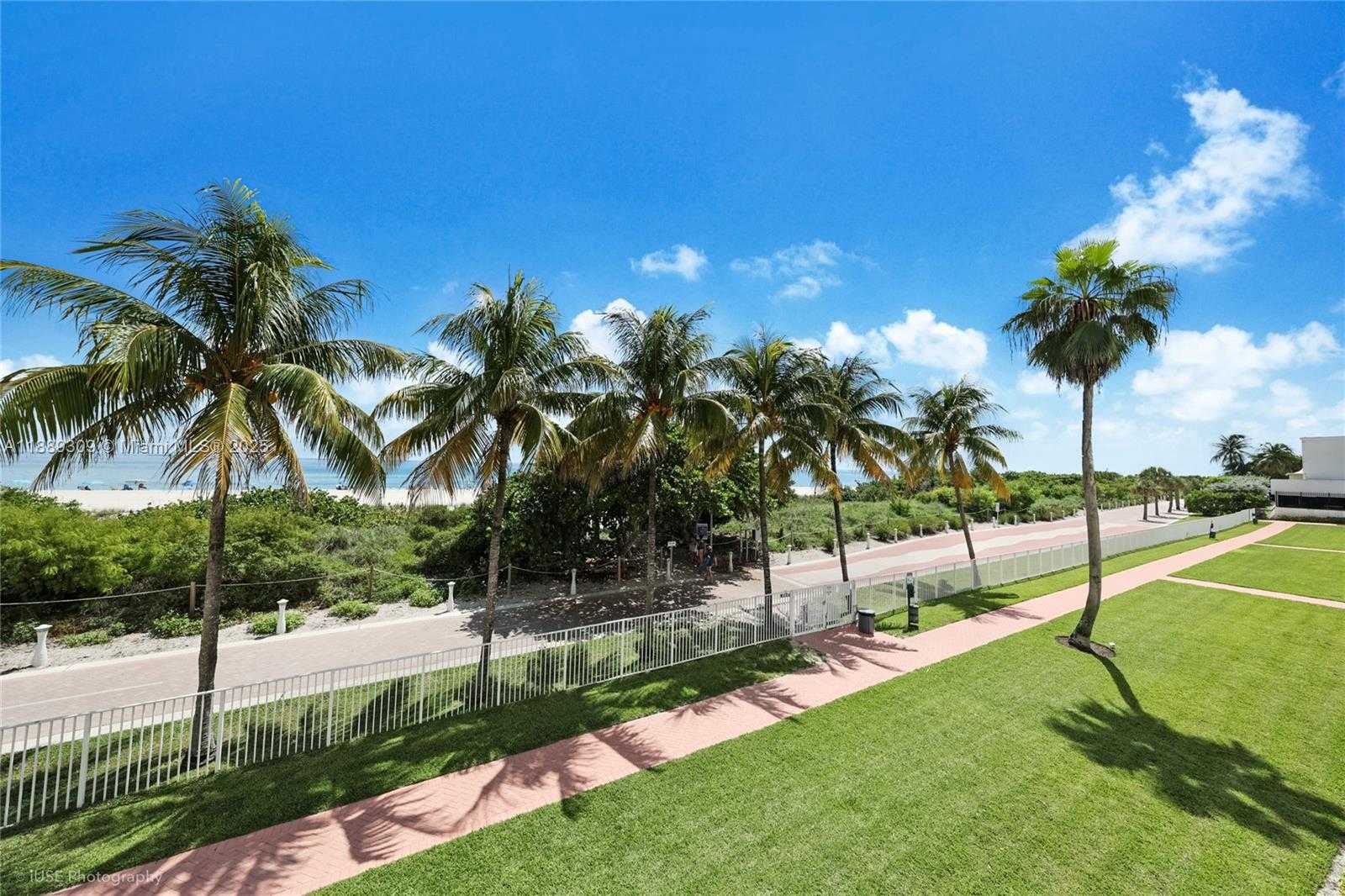 Small Image of 5601 COLLINS AVE #1001, Miami Beach Number 34