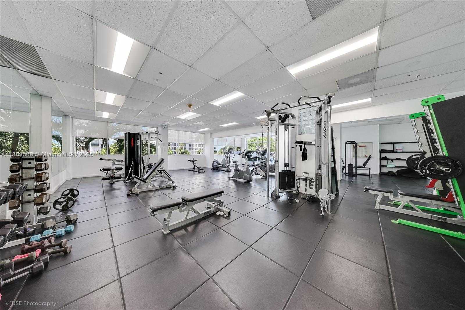 Small Image of 5601 COLLINS AVE #1001, Miami Beach Number 39