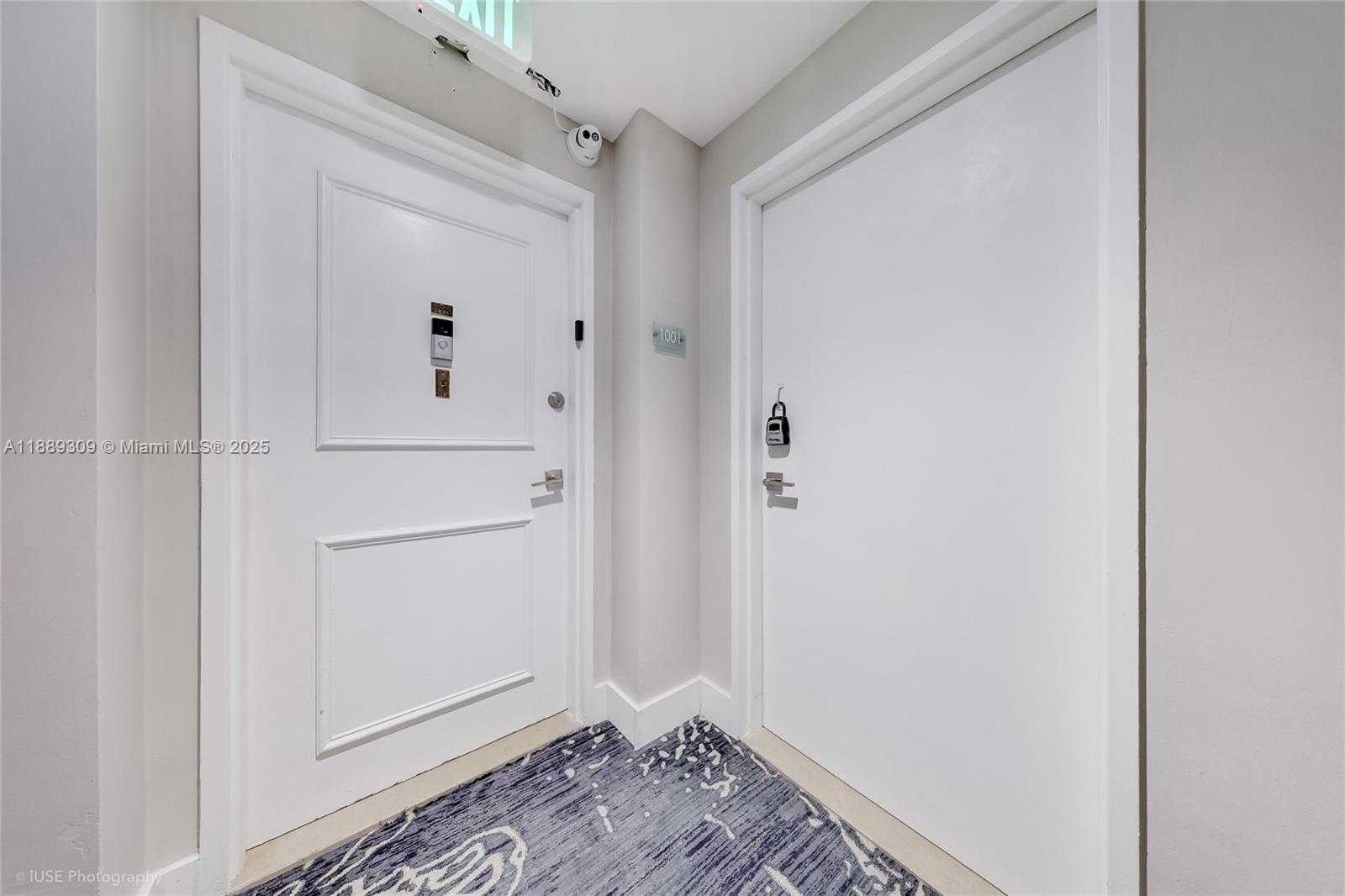 Small Image of 5601 COLLINS AVE #1001, Miami Beach Number 42