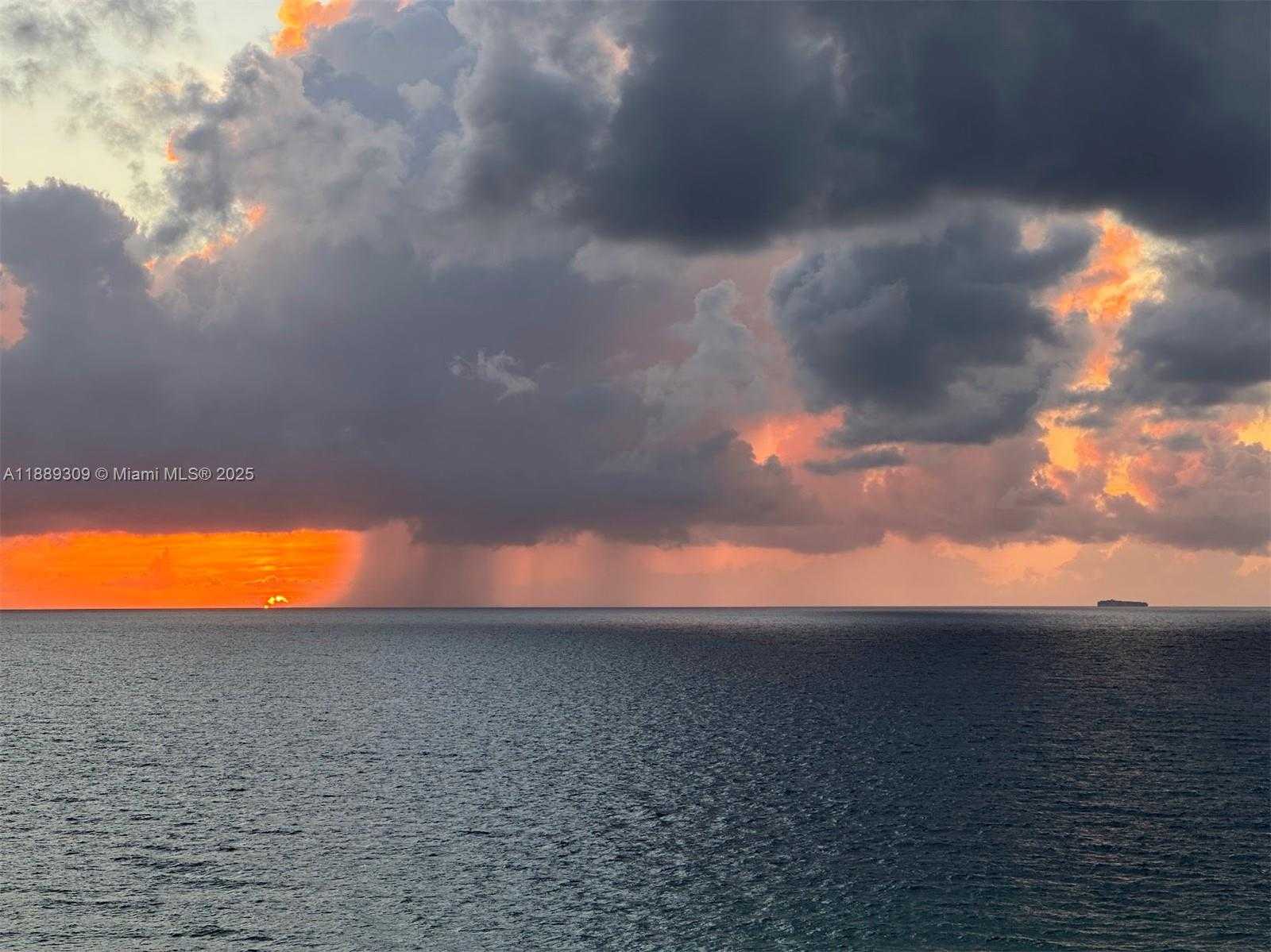 Small Image of 5601 COLLINS AVE #1001, Miami Beach Number 47