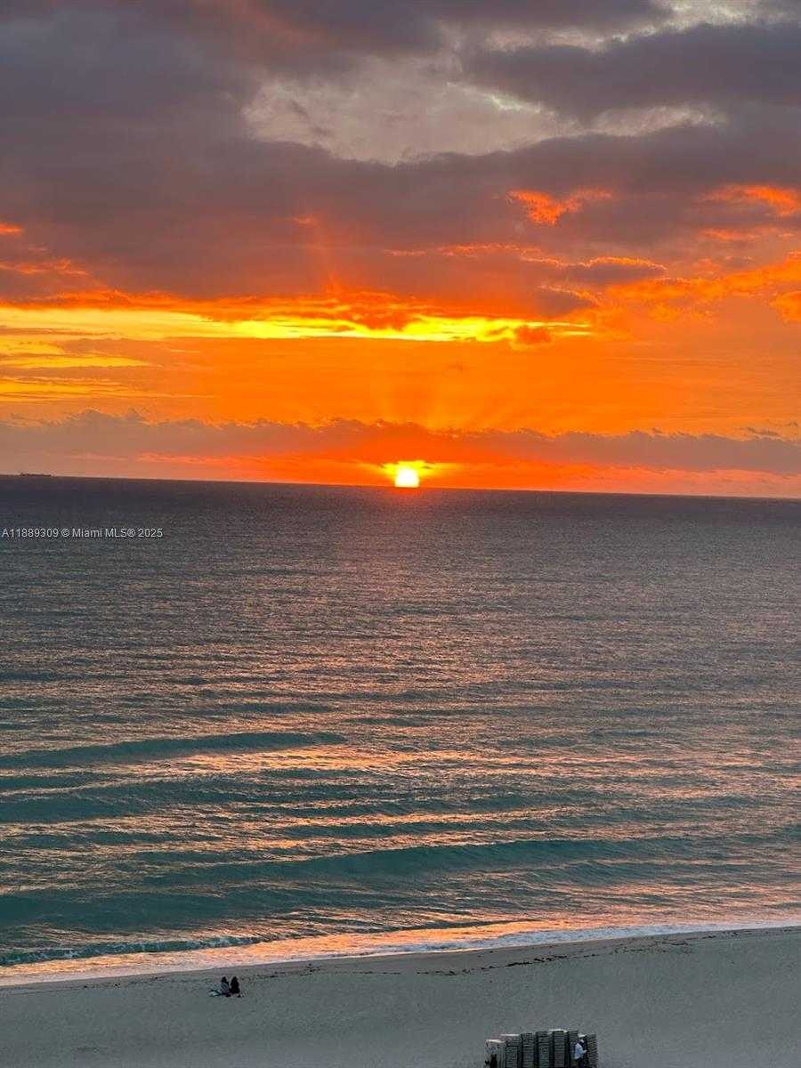 Small Image of 5601 COLLINS AVE #1001, Miami Beach Number 7