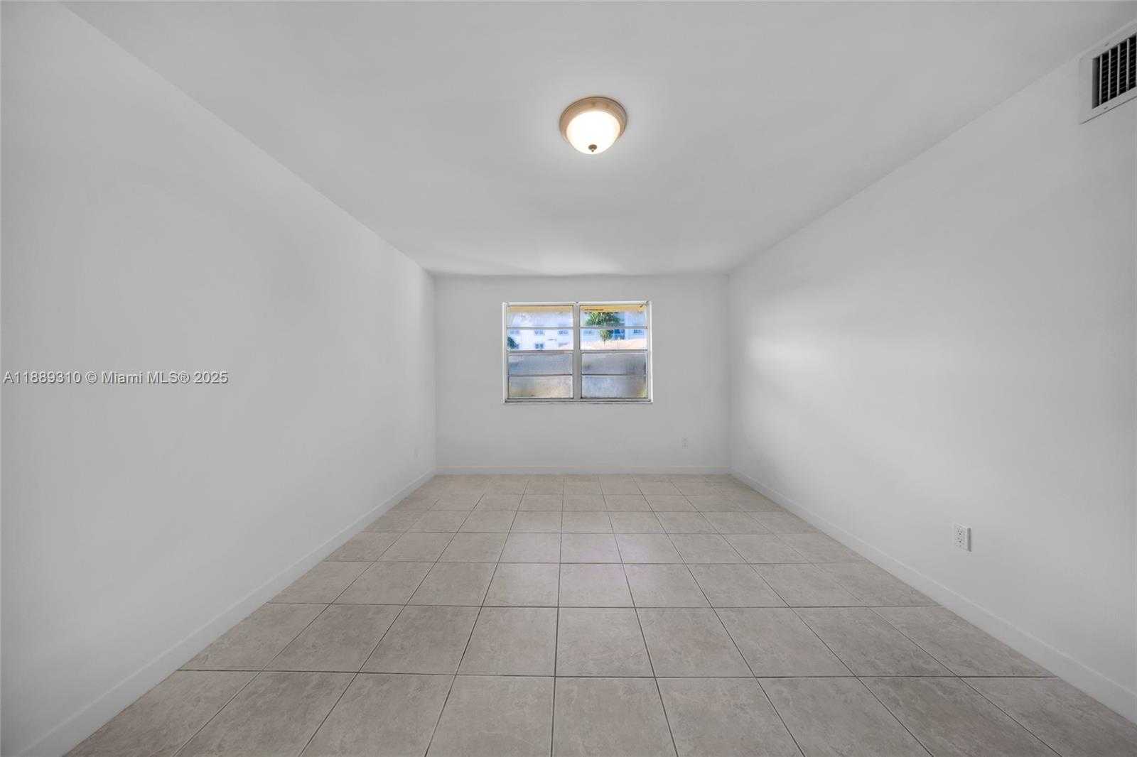 Small Image of 4480 NORTH WEST 79TH AVE #2G, Doral Number 16