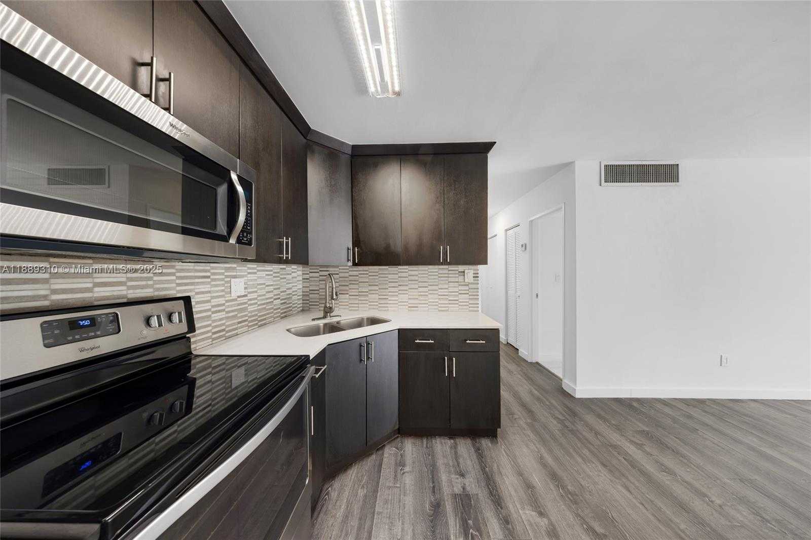 Small Image of 4480 NORTH WEST 79TH AVE #2G, Doral Number 6