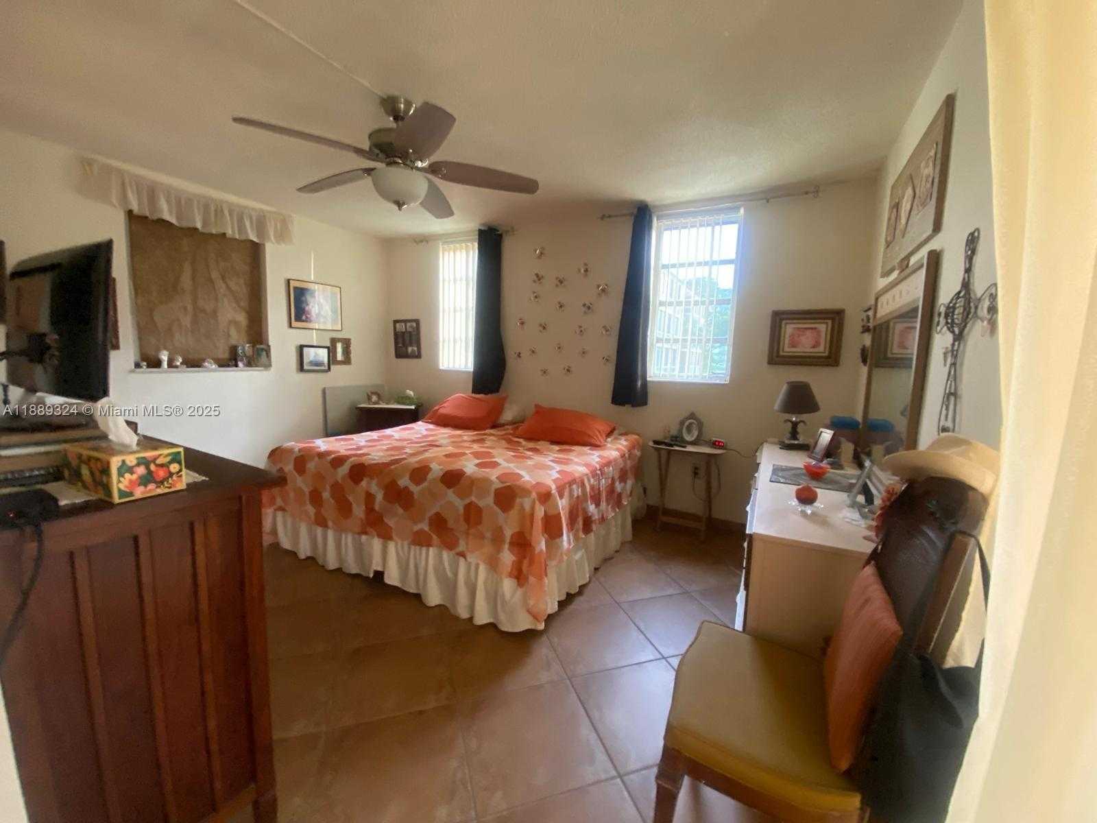 Small Image of 2929 POINT EAST DR #A108, Aventura Number 12