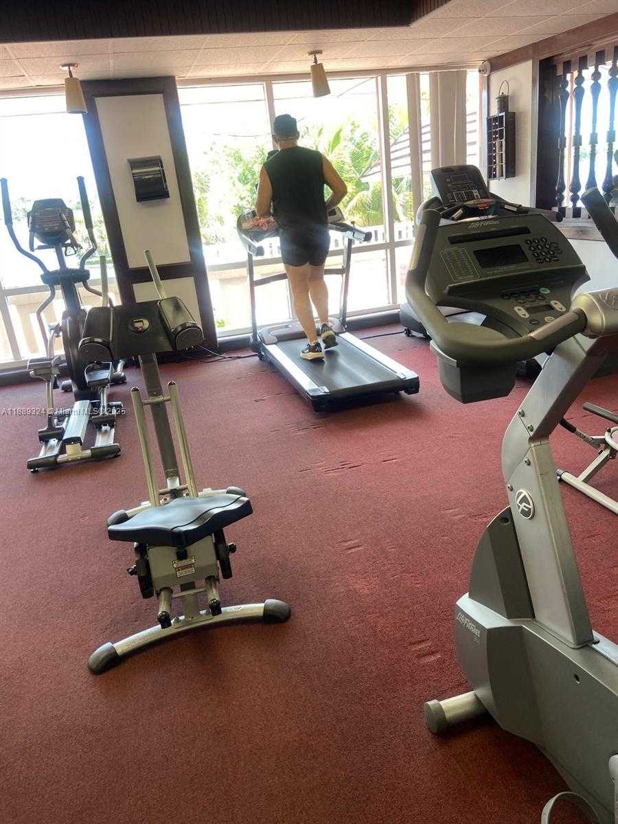 Small Image of 2929 POINT EAST DR #A108, Aventura Number 31