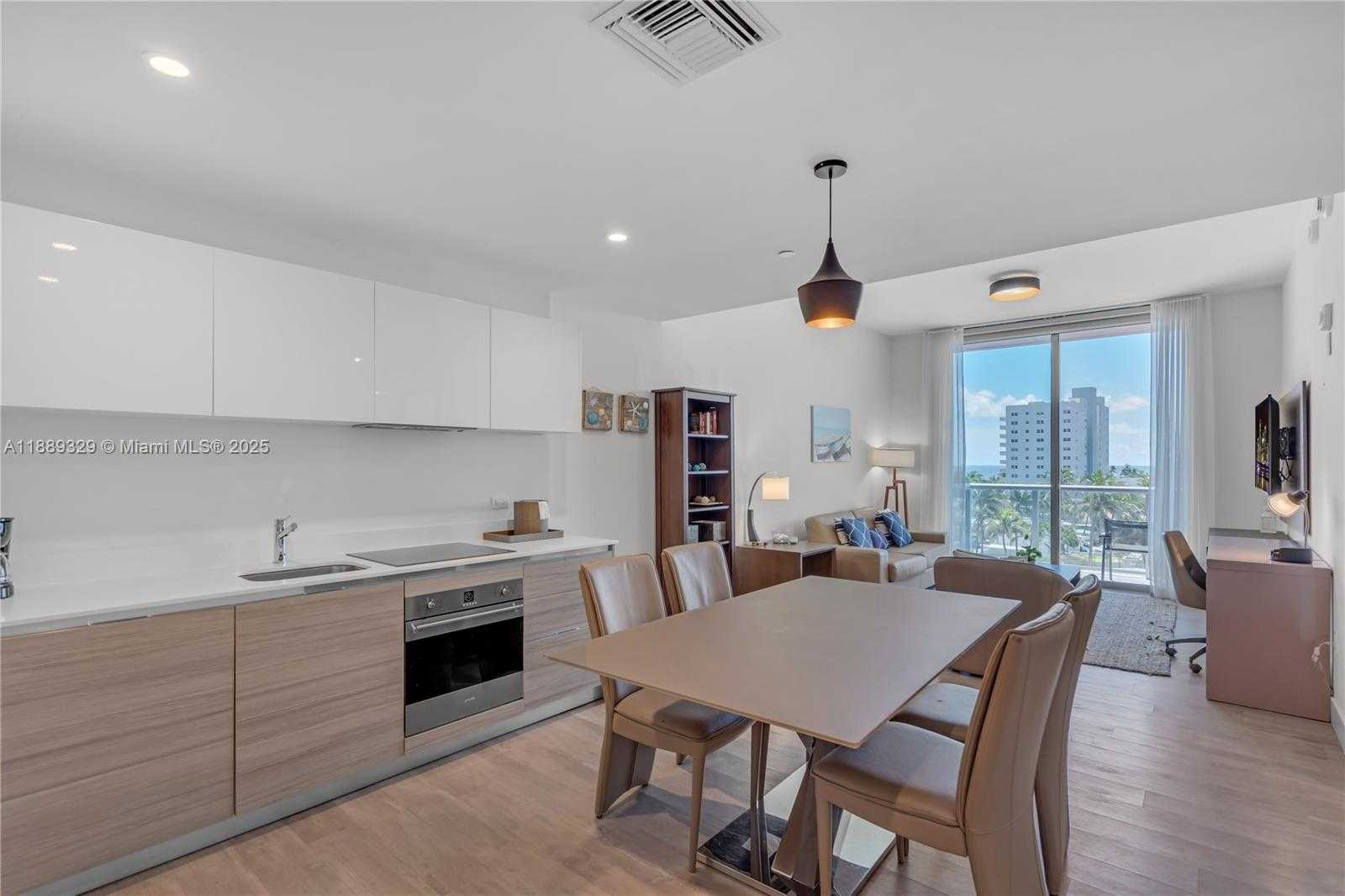 Small Image of 777 NORTH OCEAN DR #N511, Hollywood Number 3