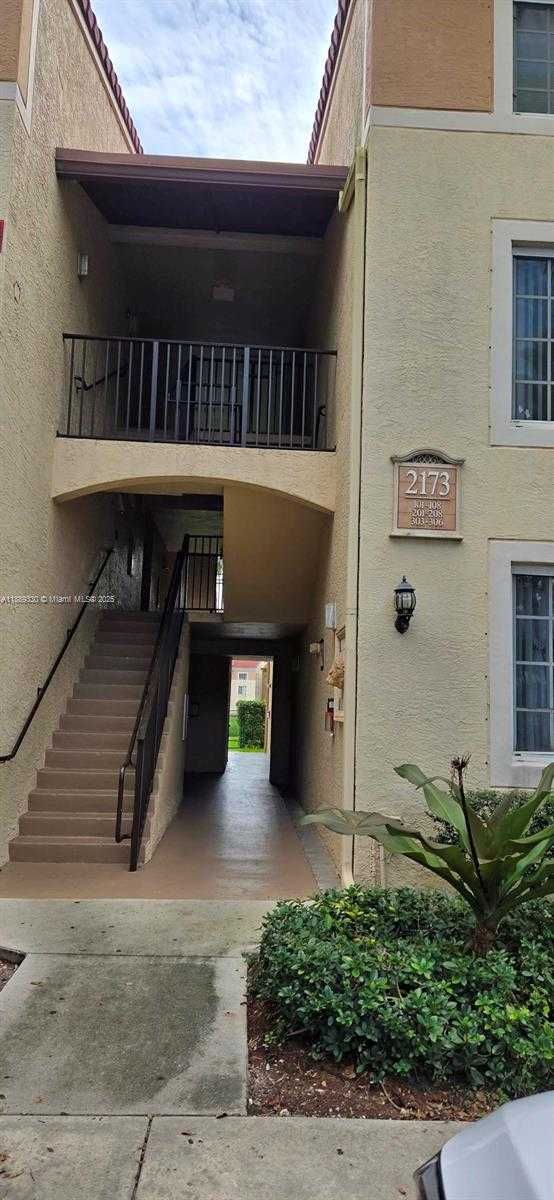 Small Image of 2173 RENAISSANCE BLVD #103, Miramar Number 6
