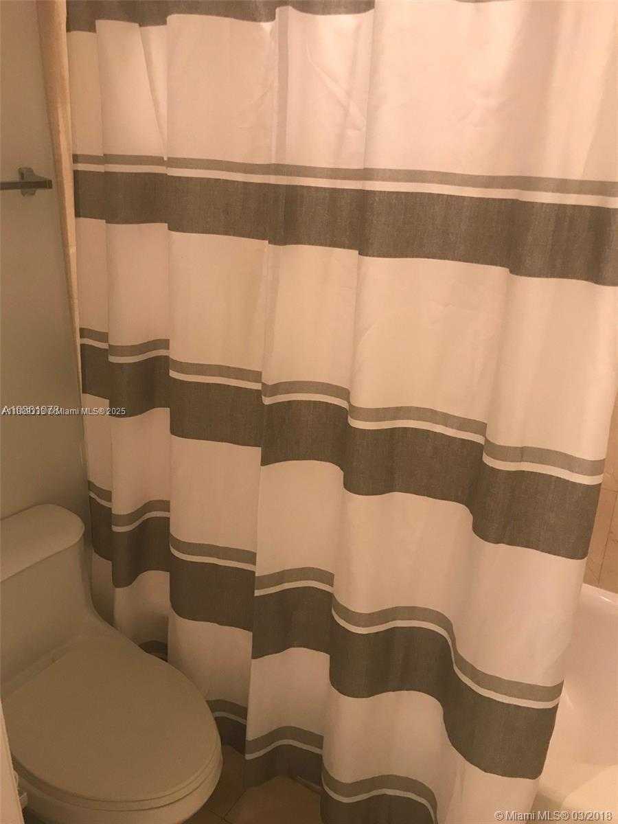 Small Image of 6917 COLLINS AVE #912, Miami Beach Number 14