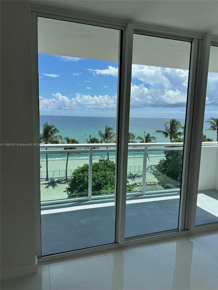 Small Image of 3001 SOUTH OCEAN DR #511, Hollywood Number 3