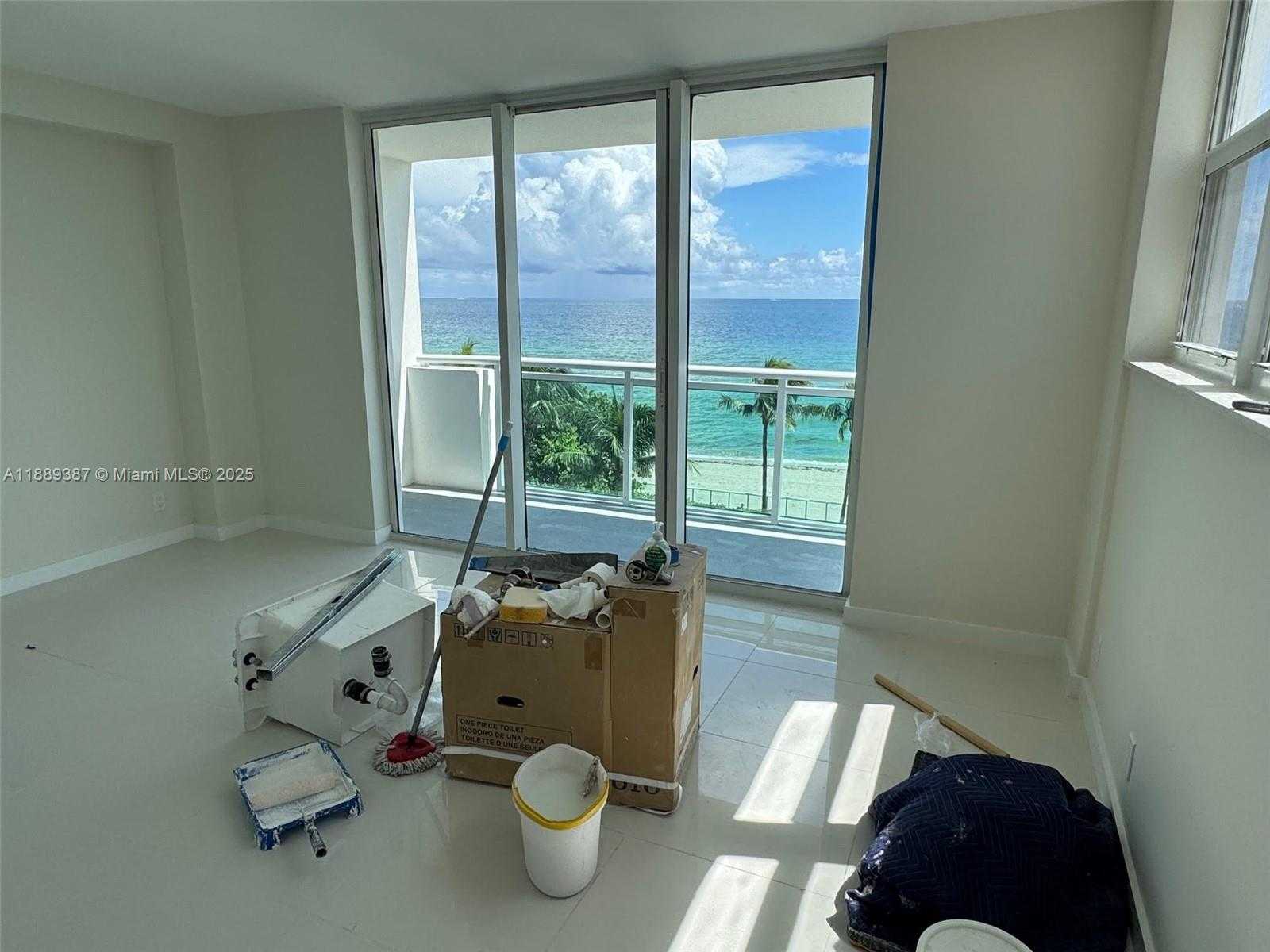 Small Image of 3001 SOUTH OCEAN DR #511, Hollywood Number 4