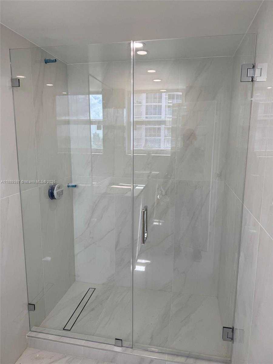Small Image of 3001 SOUTH OCEAN DR #511, Hollywood Number 6