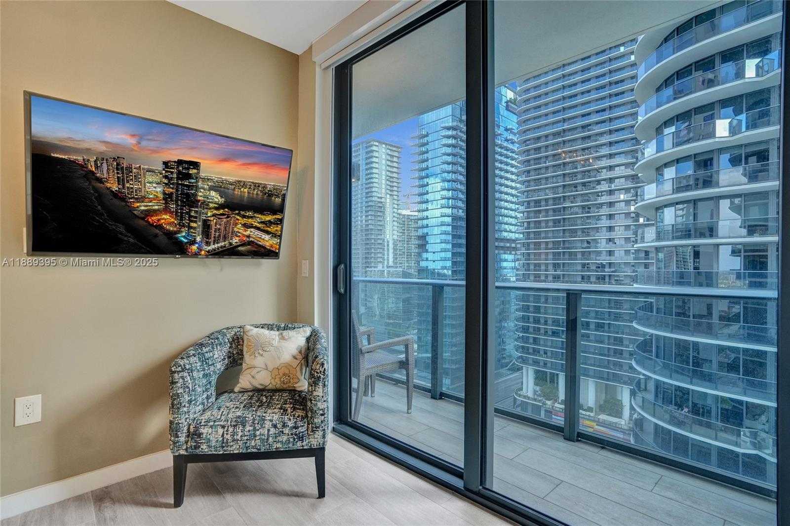 Small Image of 55 SOUTH WEST 9TH ST #2201, Miami Number 24