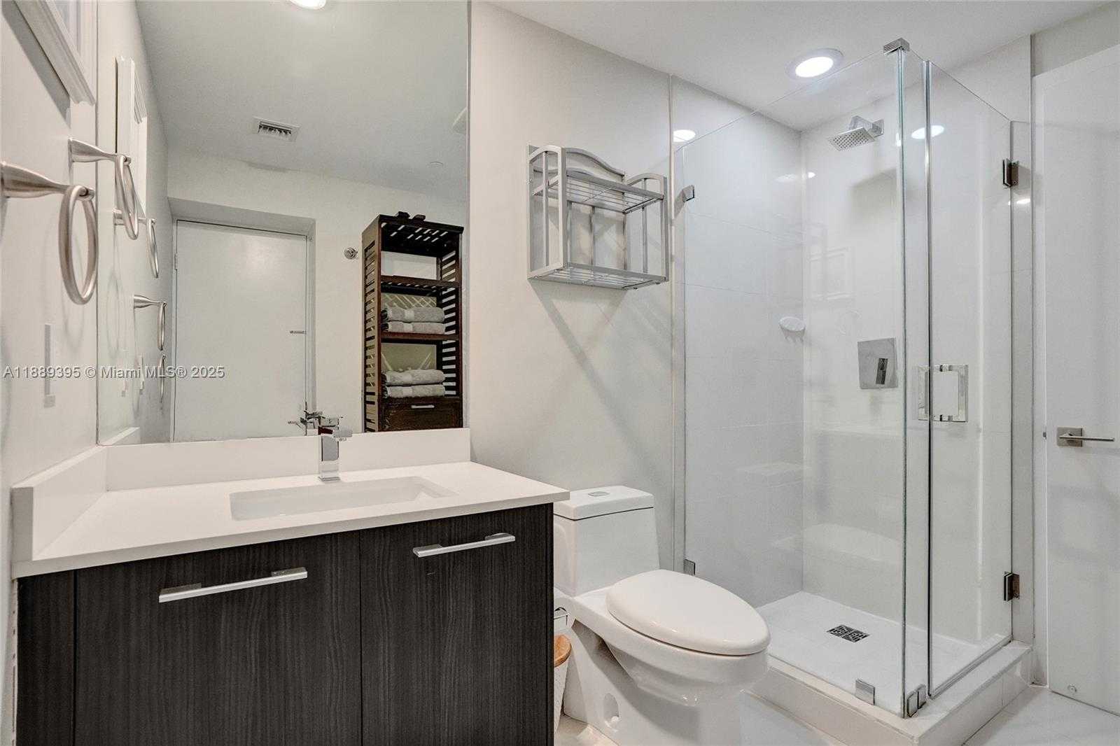 Small Image of 55 SOUTH WEST 9TH ST #2201, Miami Number 26