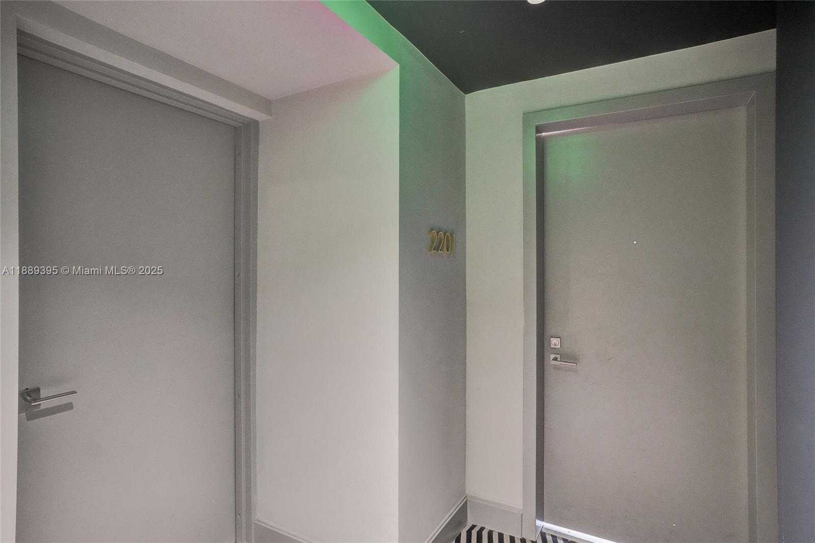 Small Image of 55 SOUTH WEST 9TH ST #2201, Miami Number 39