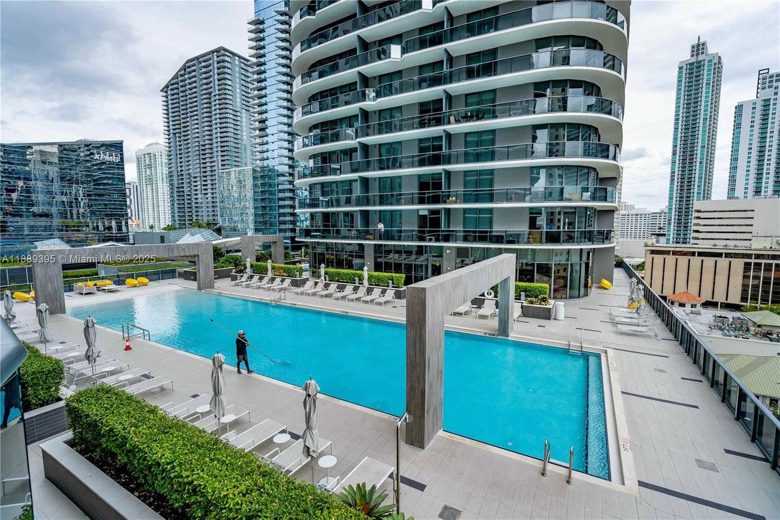 Small Image of 55 SOUTH WEST 9TH ST #2201, Miami Number 47