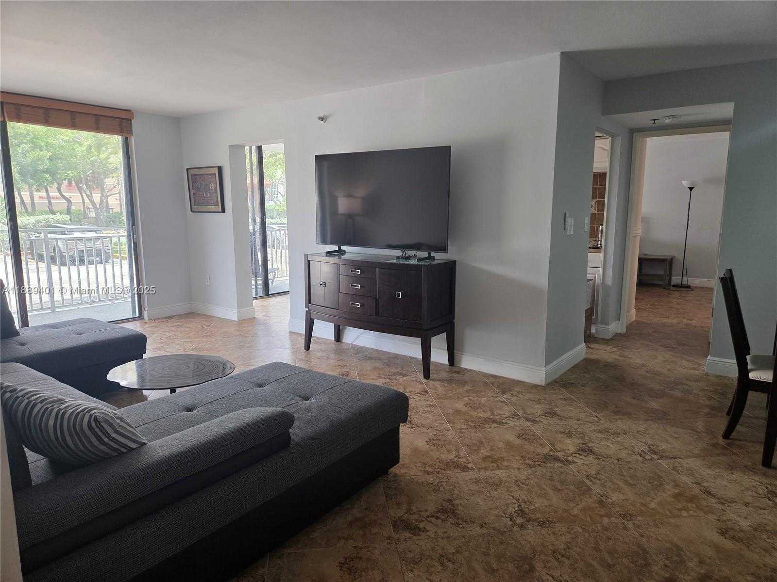 Small Image of 210 174 #L18, Sunny Isles Beach Number 7
