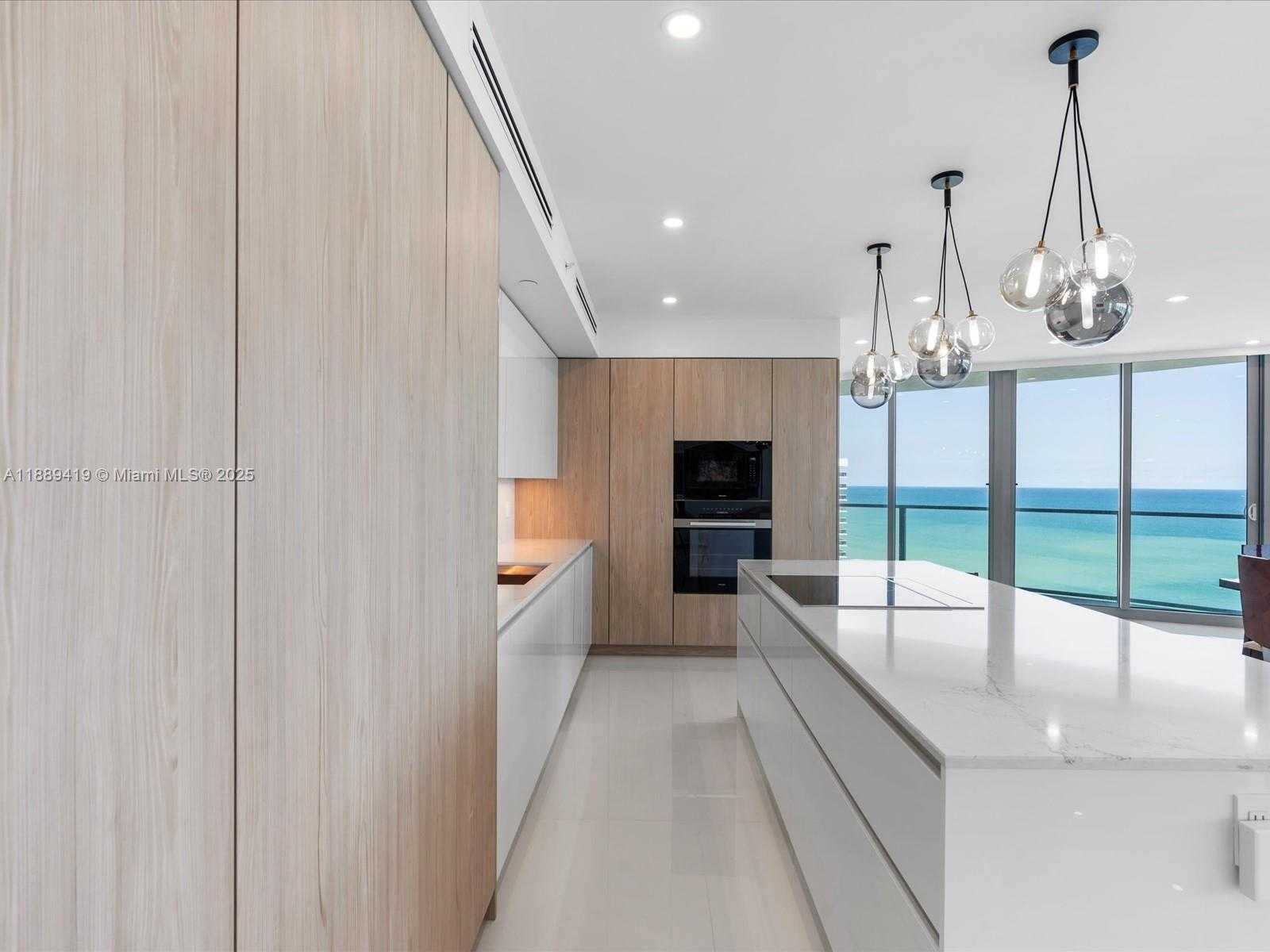 Small Image of 3101 SOUTH OCEAN DR #1608, Hollywood Number 14
