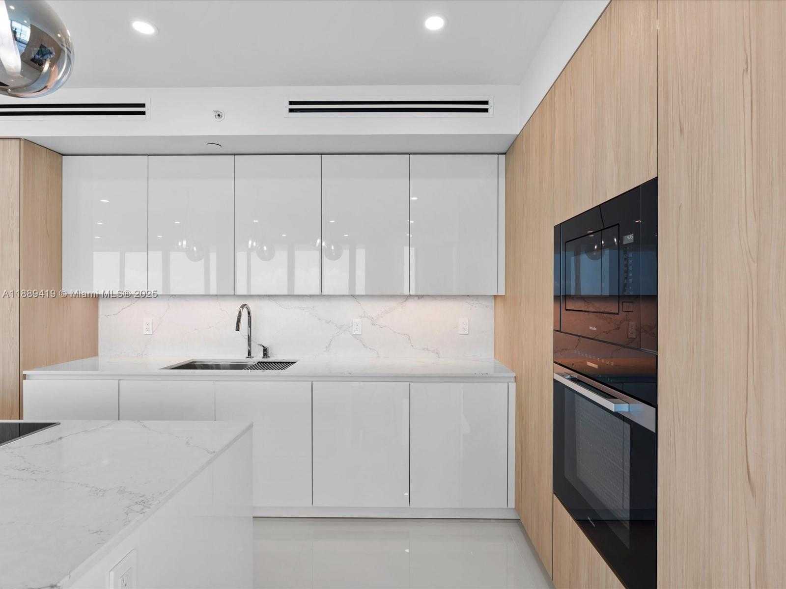Small Image of 3101 SOUTH OCEAN DR #1608, Hollywood Number 15
