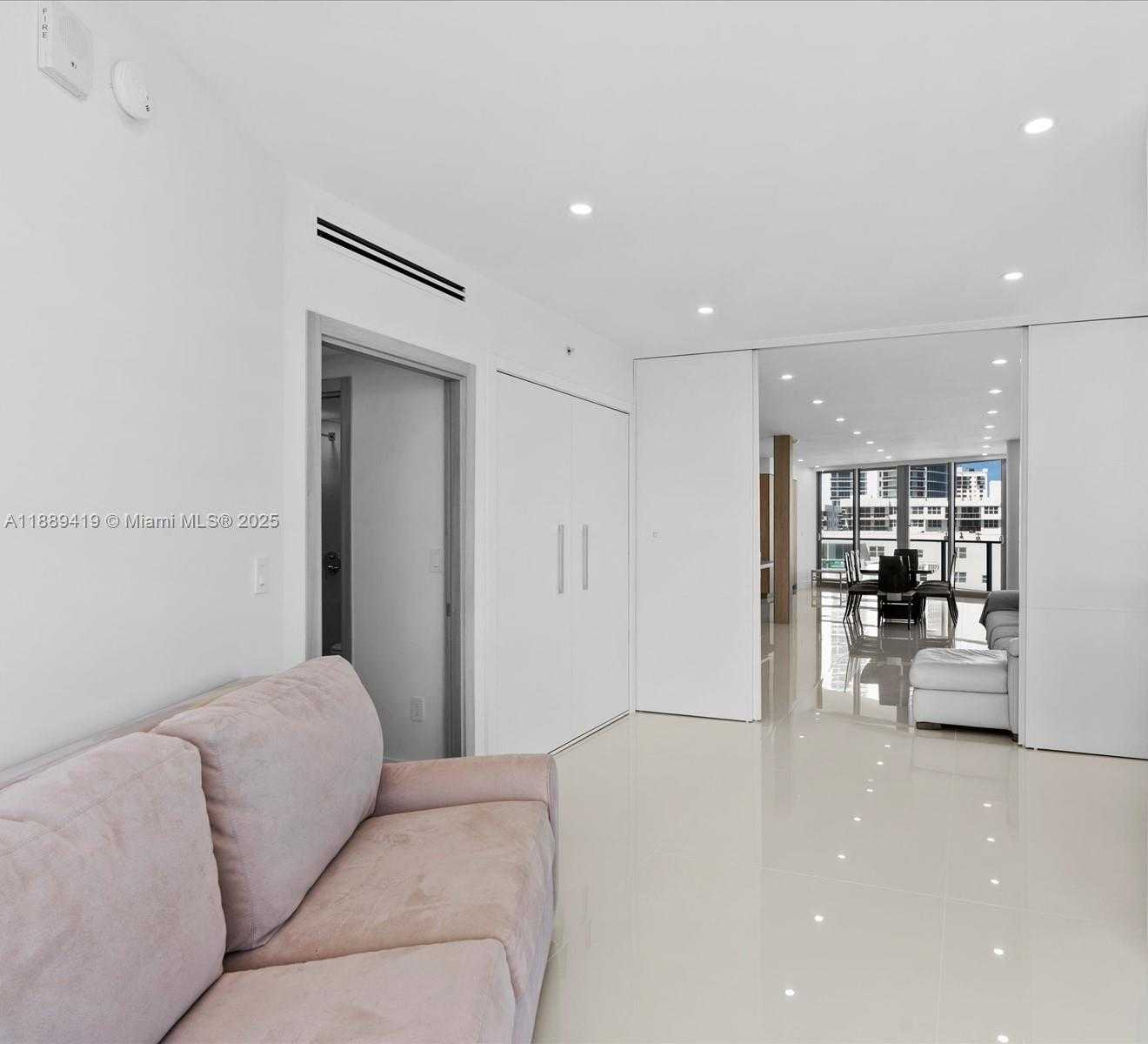 Small Image of 3101 SOUTH OCEAN DR #1608, Hollywood Number 18