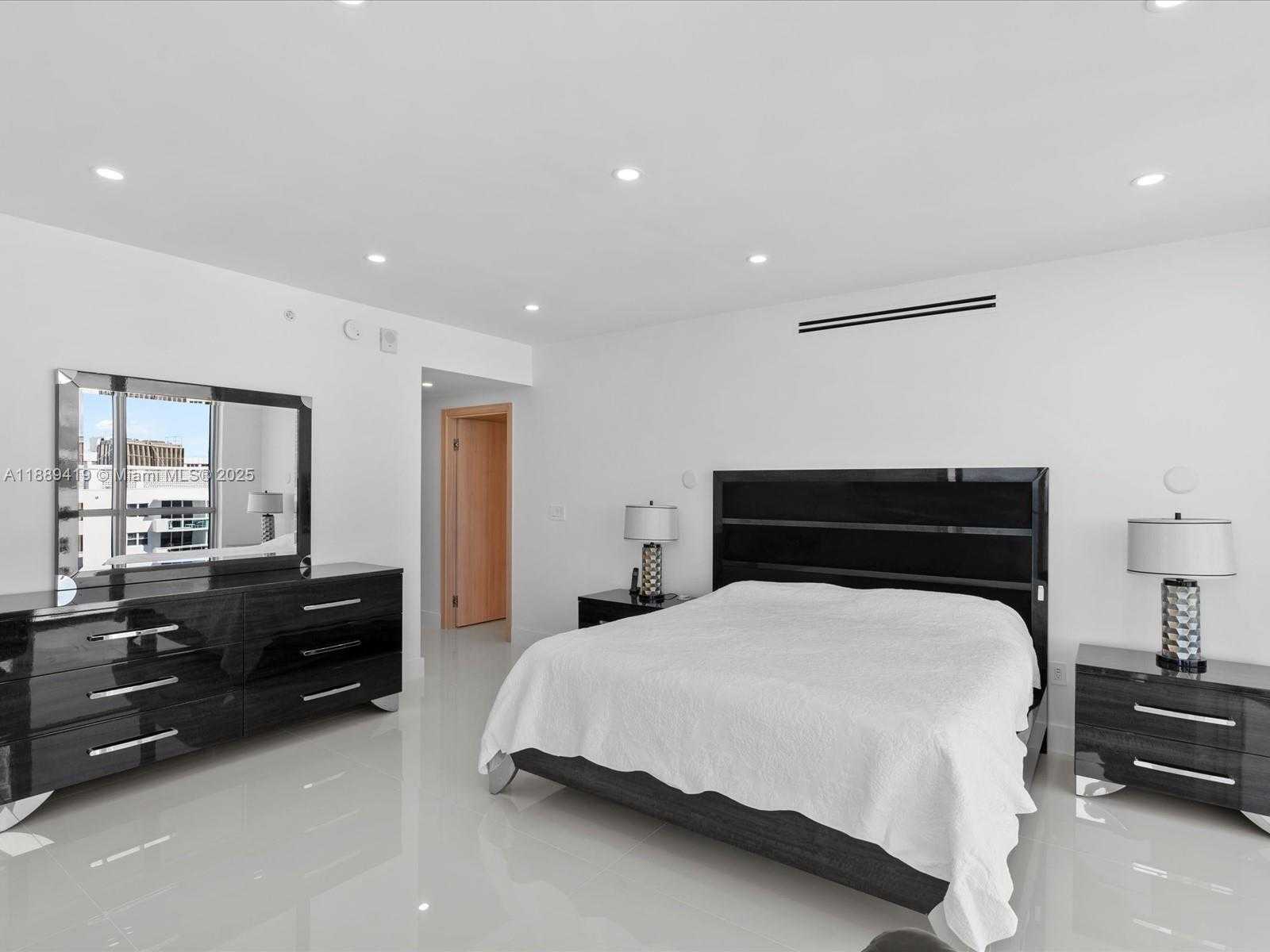 Small Image of 3101 SOUTH OCEAN DR #1608, Hollywood Number 23