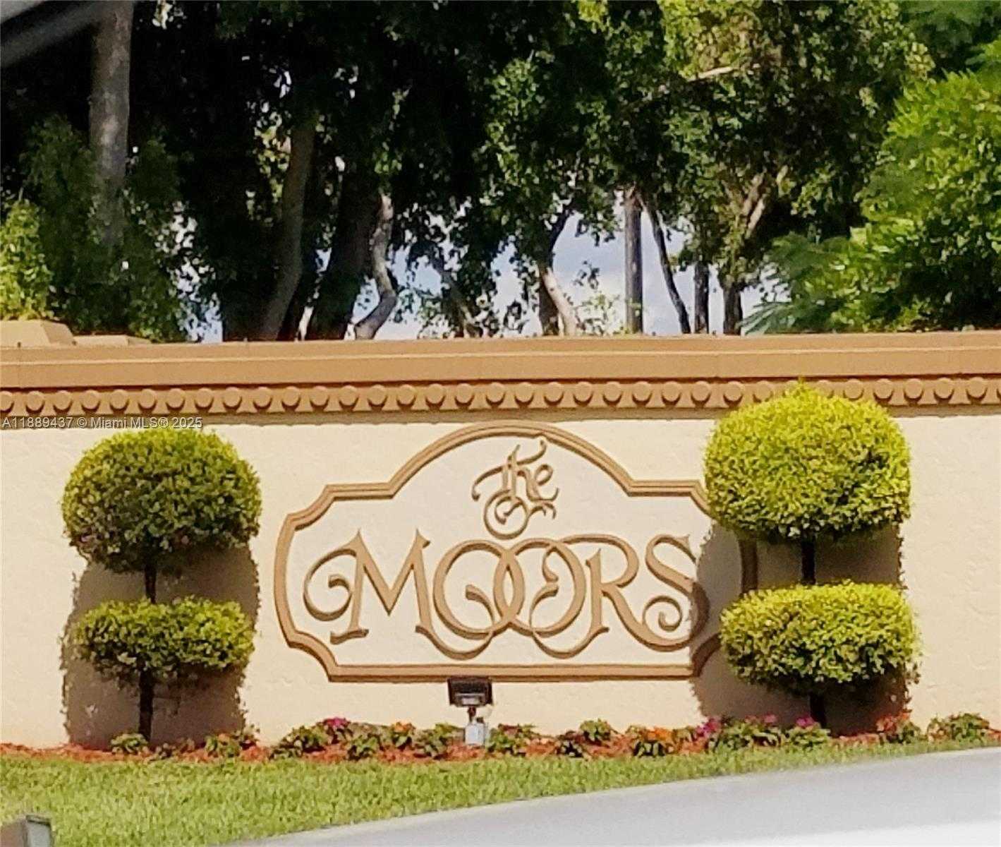 Small Image of 17298 NORTH WEST 60TH CT, Hialeah Number 22