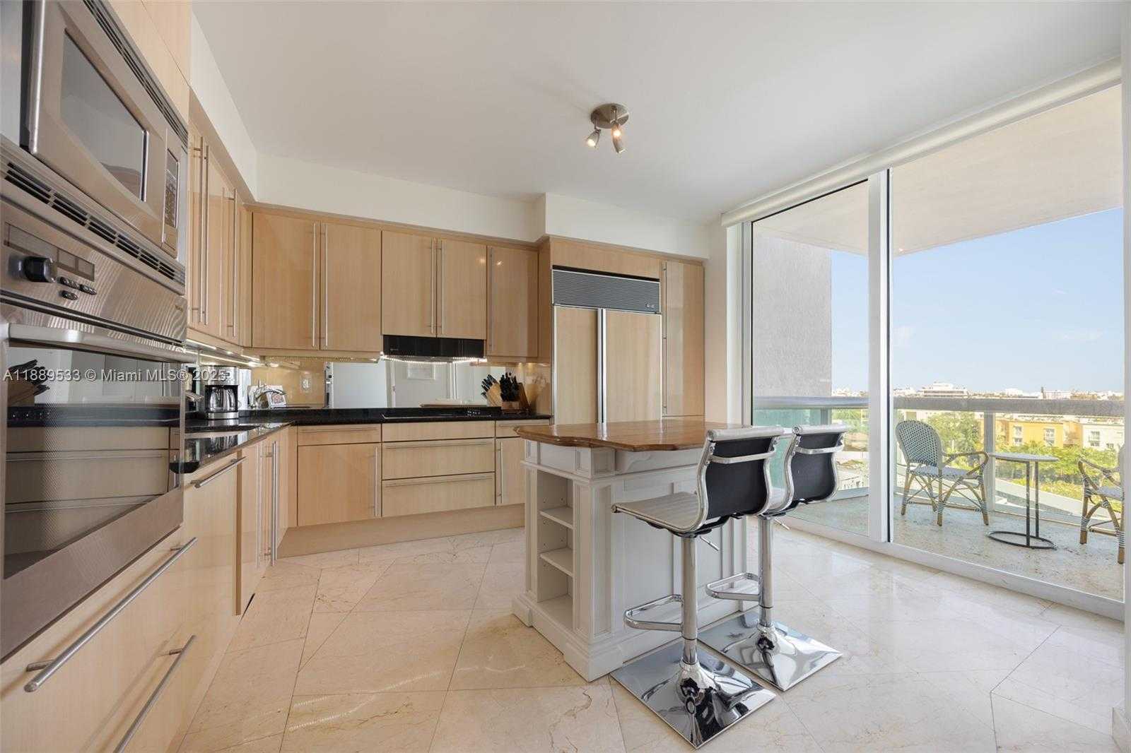 Small Image of 1000 SOUTH POINTE DR #703, Miami Beach Number 15