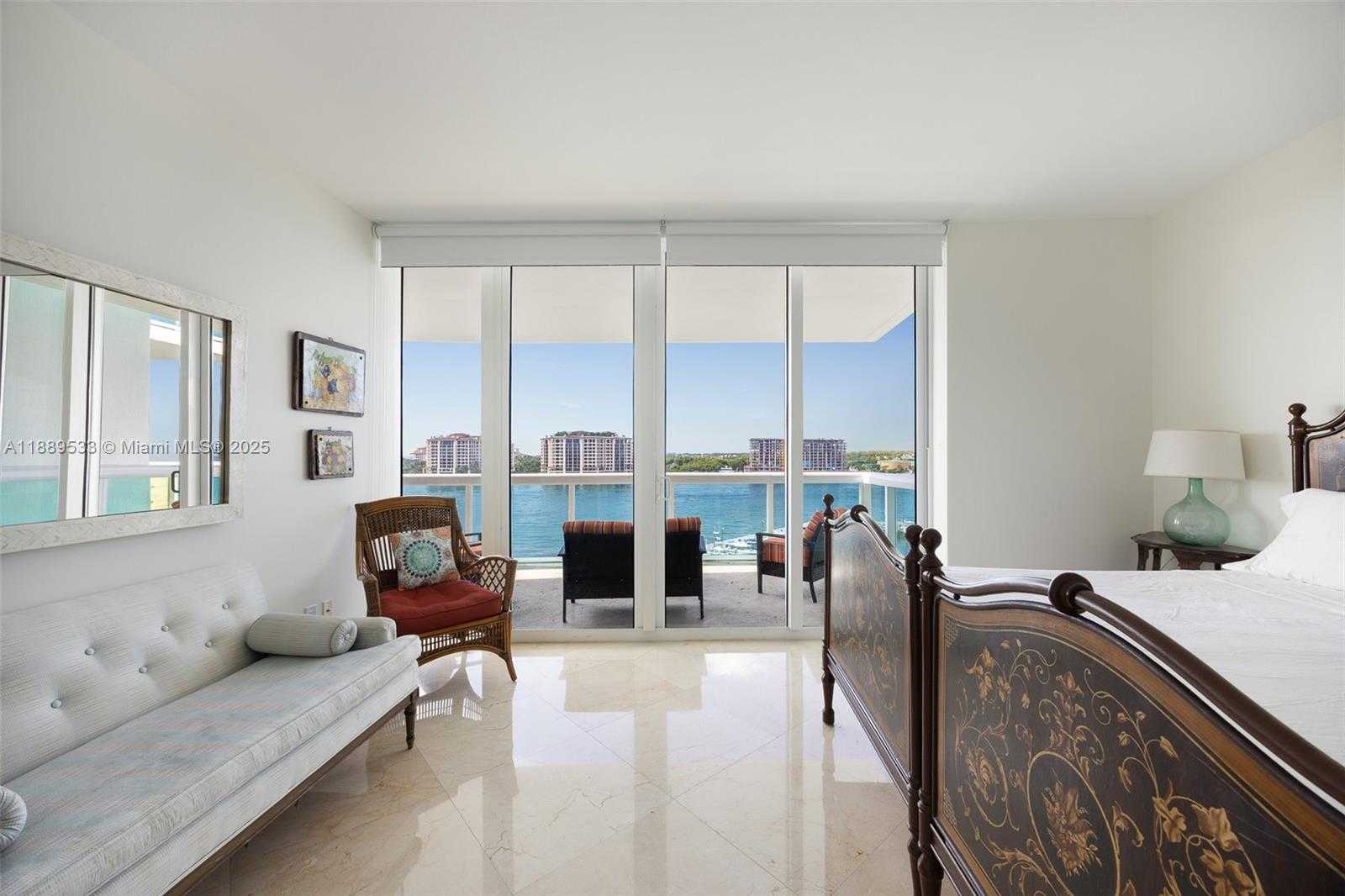 Small Image of 1000 SOUTH POINTE DR #703, Miami Beach Number 20