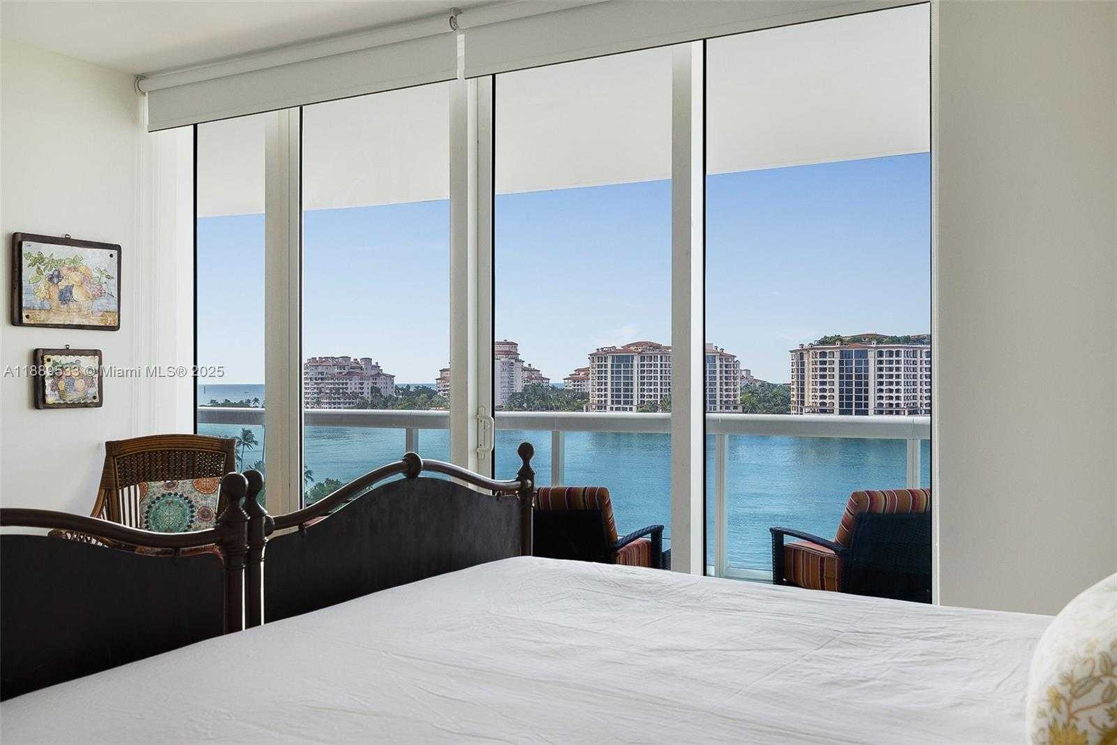 Small Image of 1000 SOUTH POINTE DR #703, Miami Beach Number 21