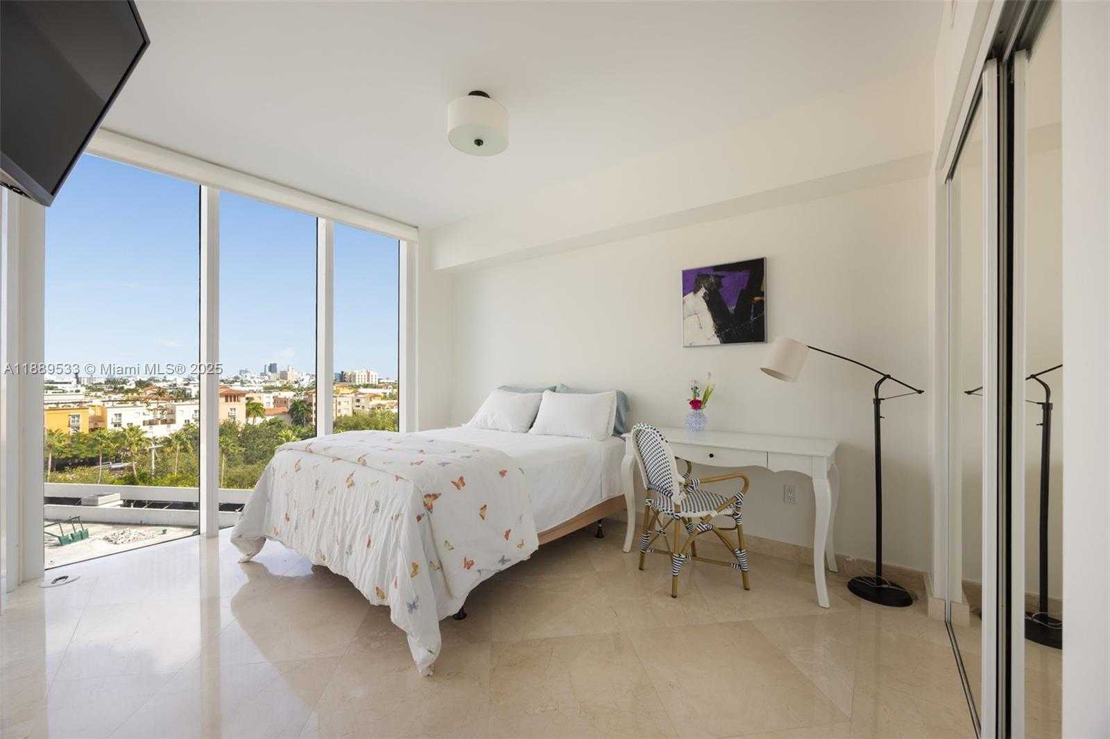 Small Image of 1000 SOUTH POINTE DR #703, Miami Beach Number 22