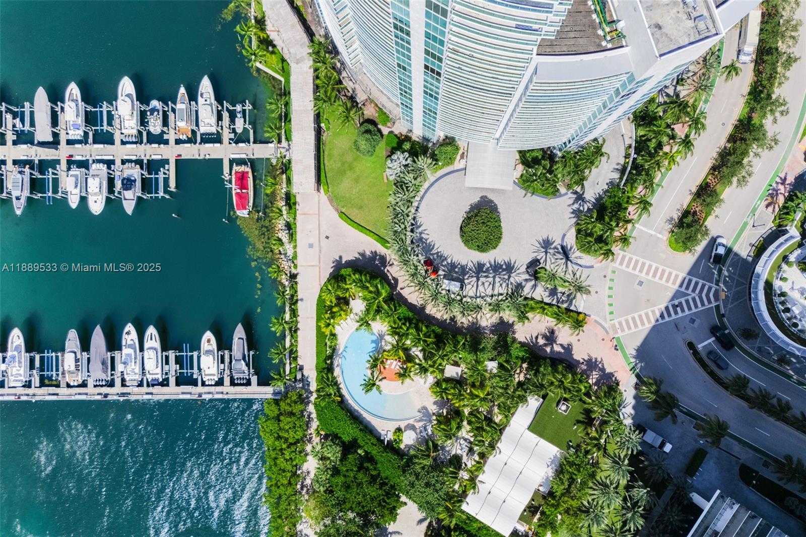 Small Image of 1000 SOUTH POINTE DR #703, Miami Beach Number 34