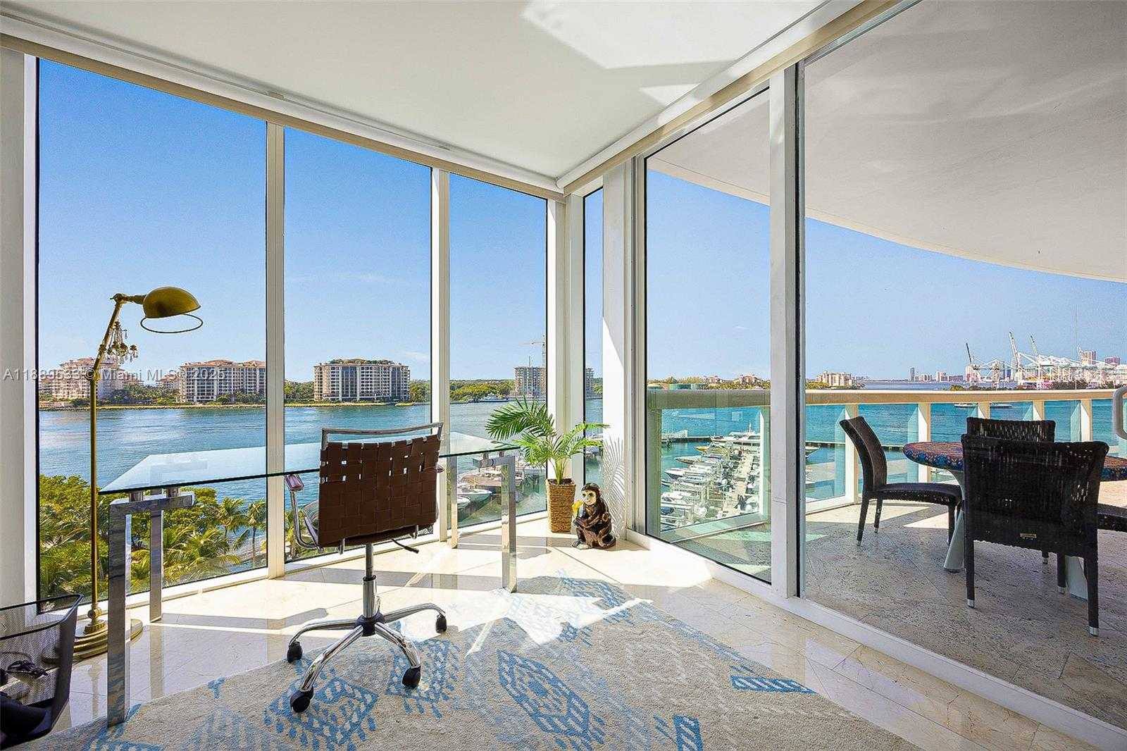 Small Image of 1000 SOUTH POINTE DR #703, Miami Beach Number 6