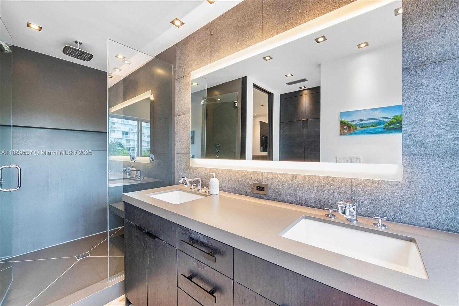 Small Image of 1024 LENOX AVE #8, Miami Beach Number 14