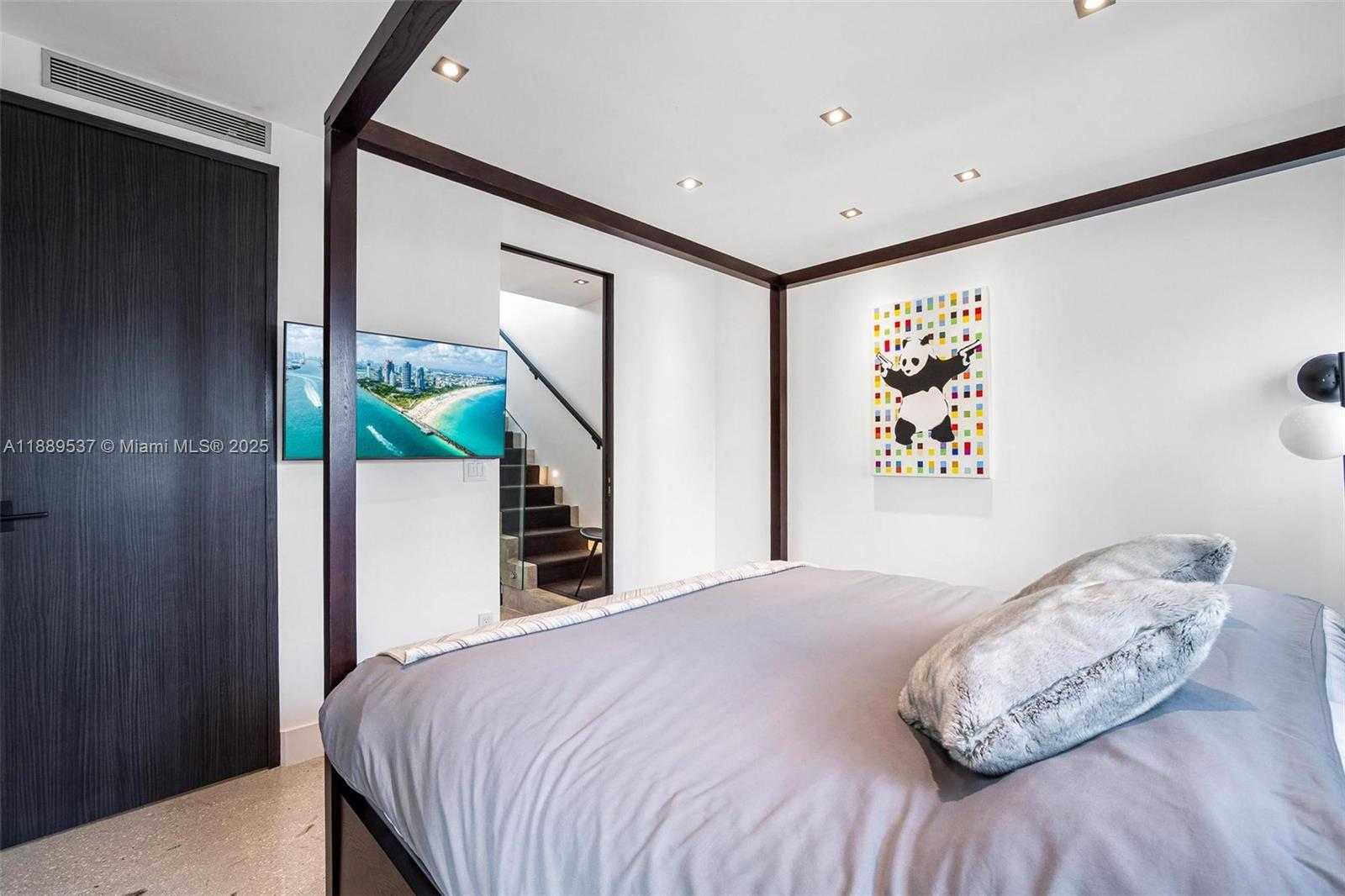 Small Image of 1024 LENOX AVE #8, Miami Beach Number 18