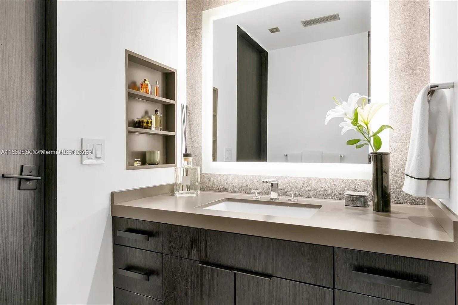 Small Image of 1024 LENOX AVE #8, Miami Beach Number 19
