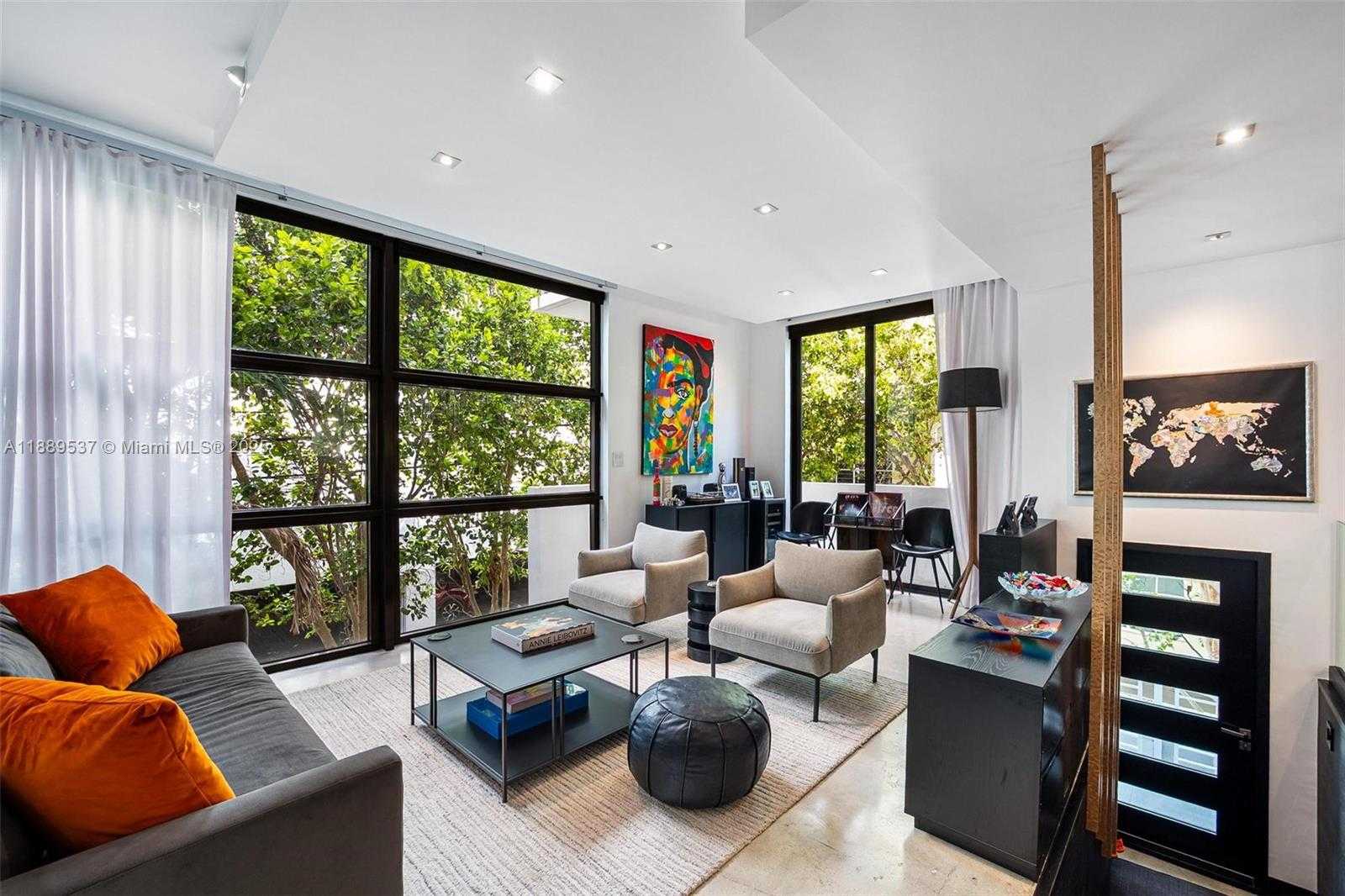 Small Image of 1024 LENOX AVE #8, Miami Beach Number 2