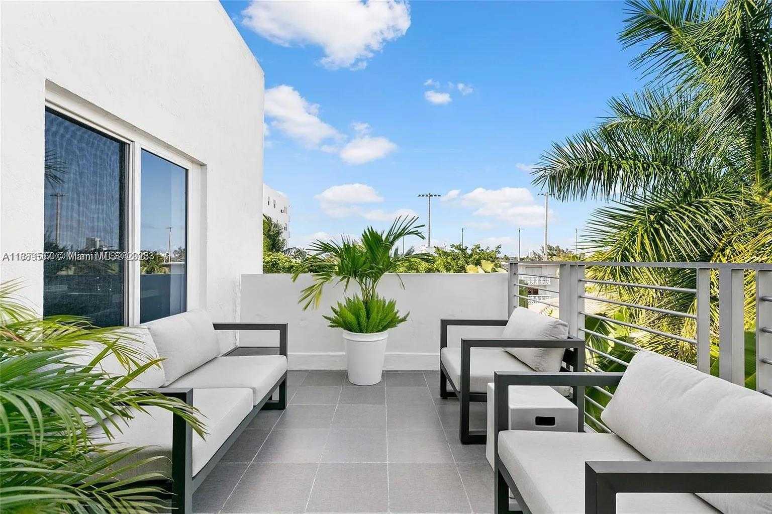 Small Image of 1024 LENOX AVE #8, Miami Beach Number 29