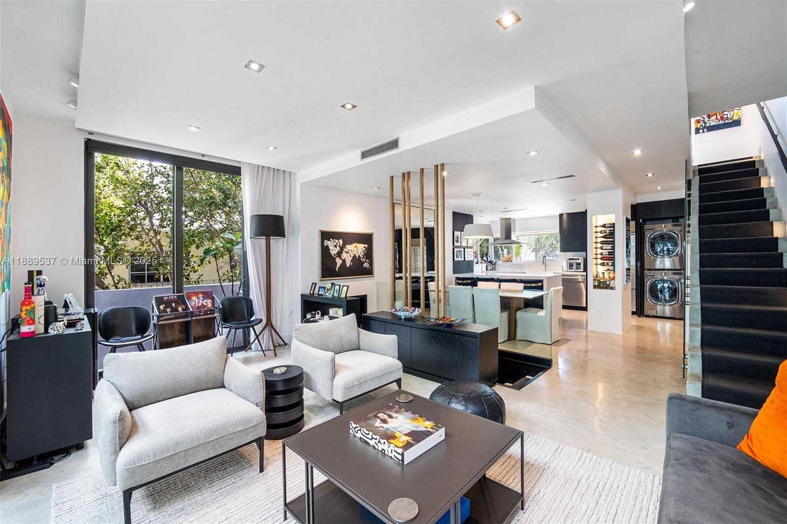 Small Image of 1024 LENOX AVE #8, Miami Beach Number 5
