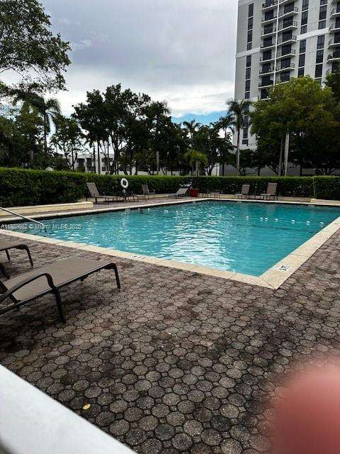 Small Image of 11111 BISCAYNE BLVD #6B, Miami Number 12